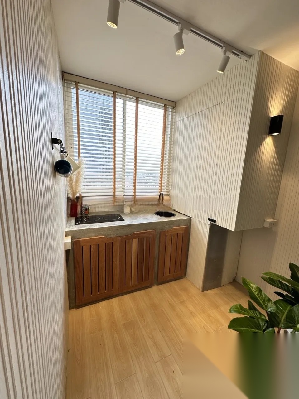 1 Bedroom Condo for sale at Ratchathewi Tower — photo 4