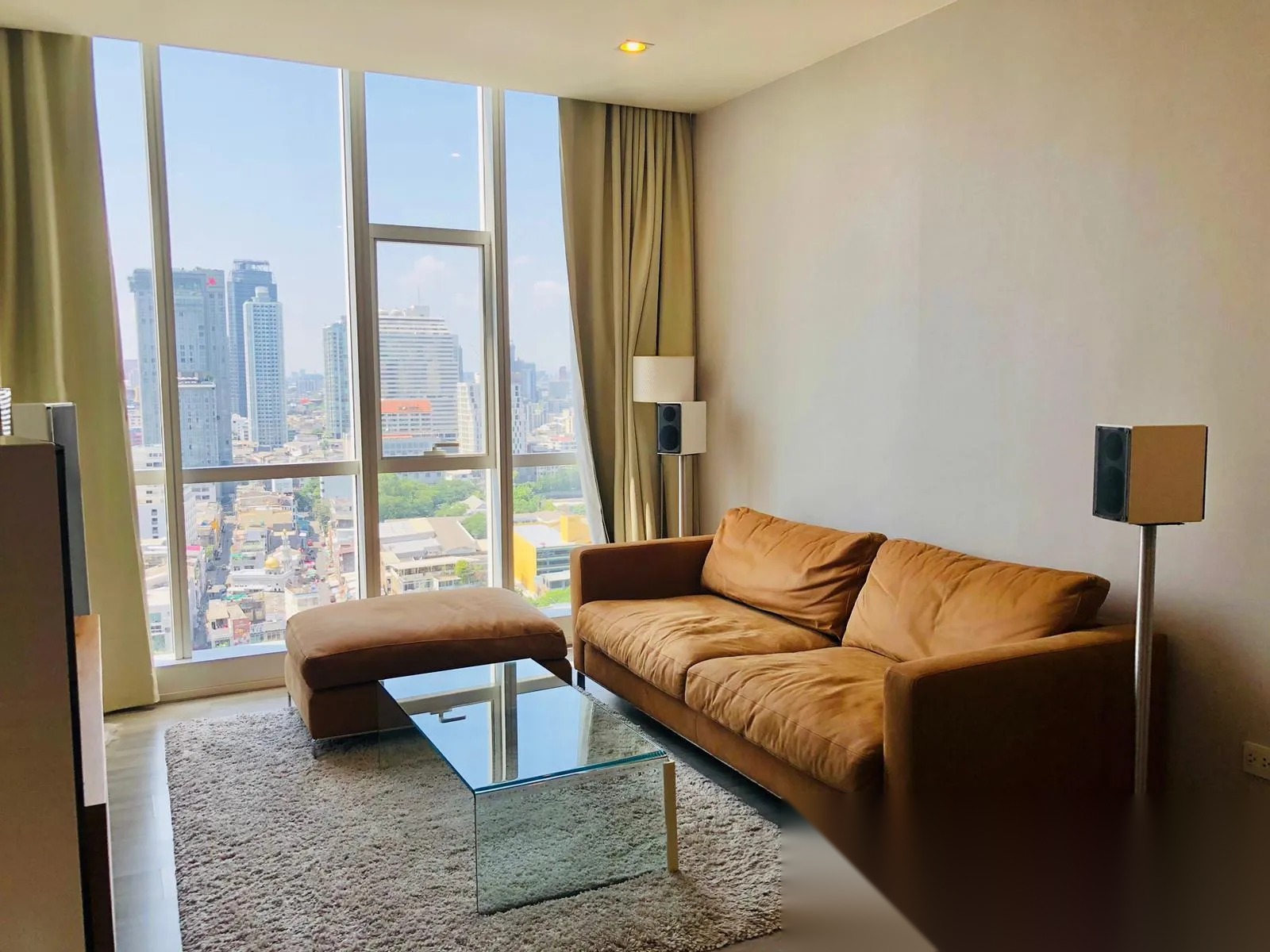 2 Bedroom Condo for sale at The Room Sathorn-TanonPun — photo 3