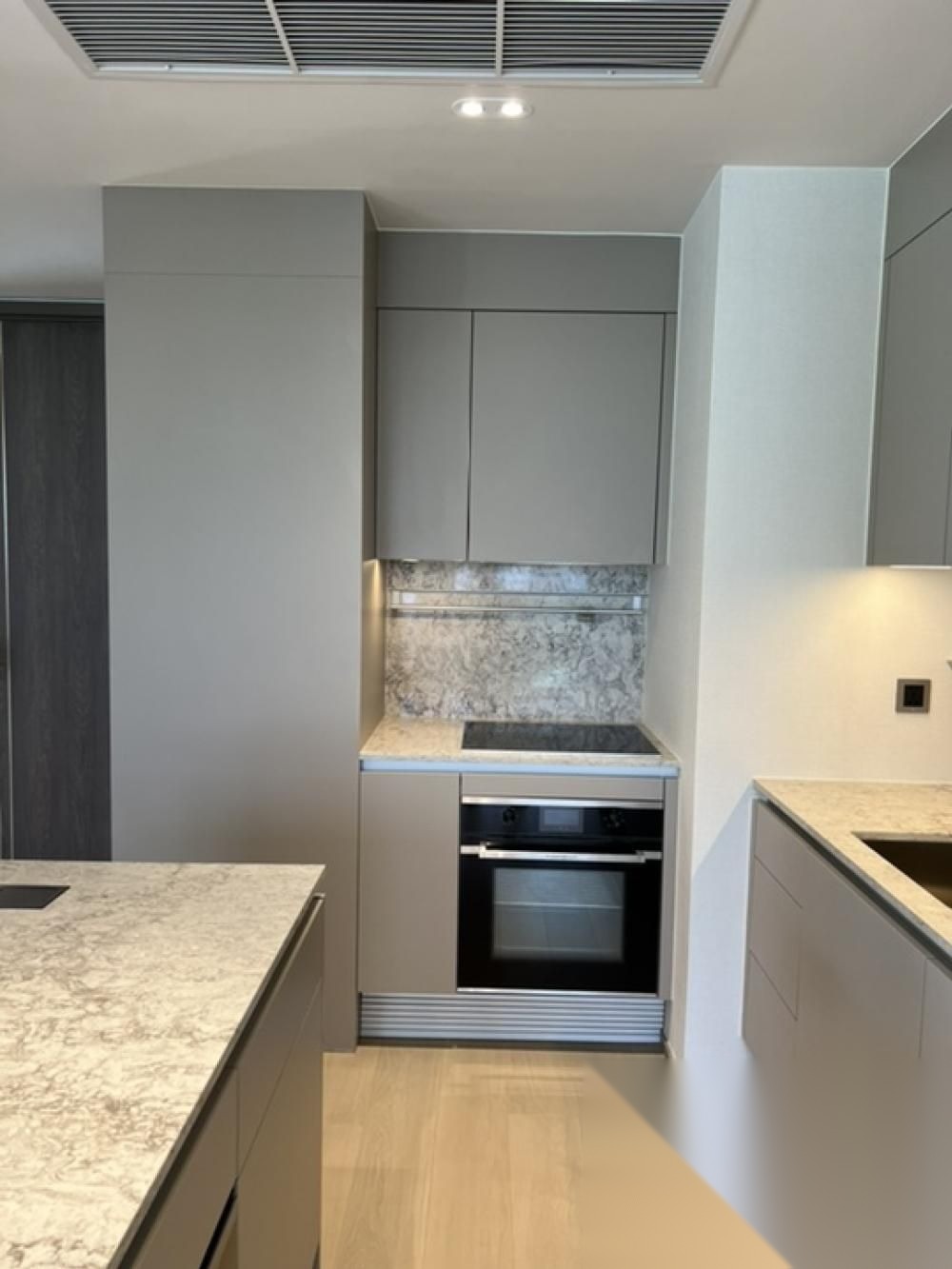 2 Bedroom Condo for sale at Tonson One Residence — photo 2