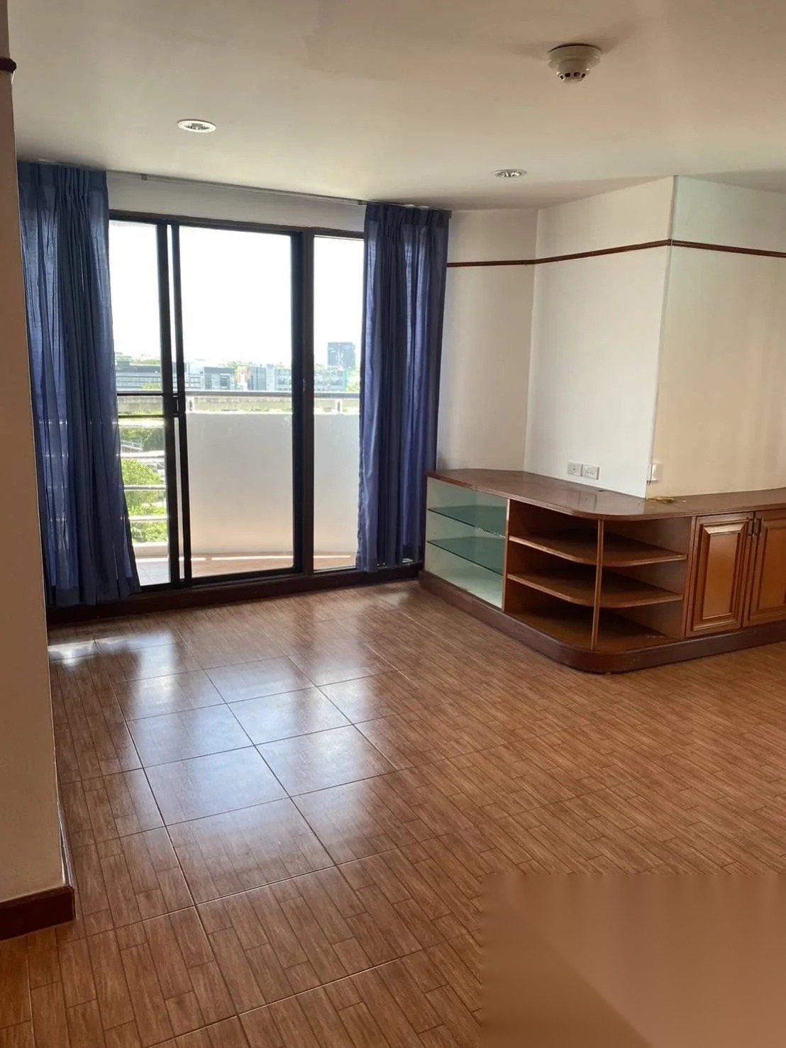3 Bedroom Condo for sale at Floraville Condominium — photo 1
