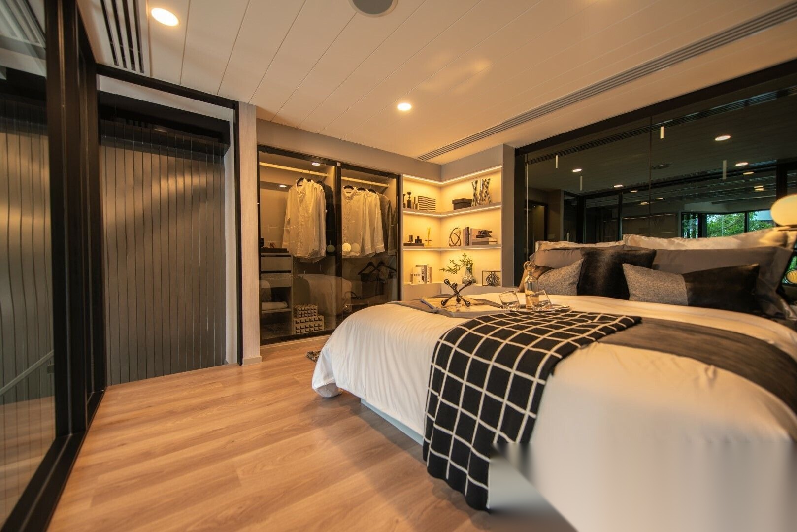 1 Bedroom Condo for sale at KnightsBridge Space Sukhumvit-Rama 4 — photo 2