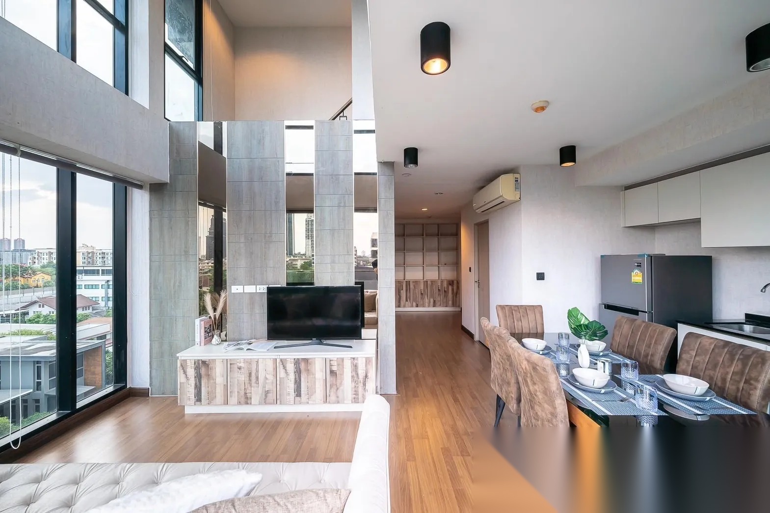 2 Bedroom Condo for sale at The Unique Sukhumvit 62/1 — photo 2
