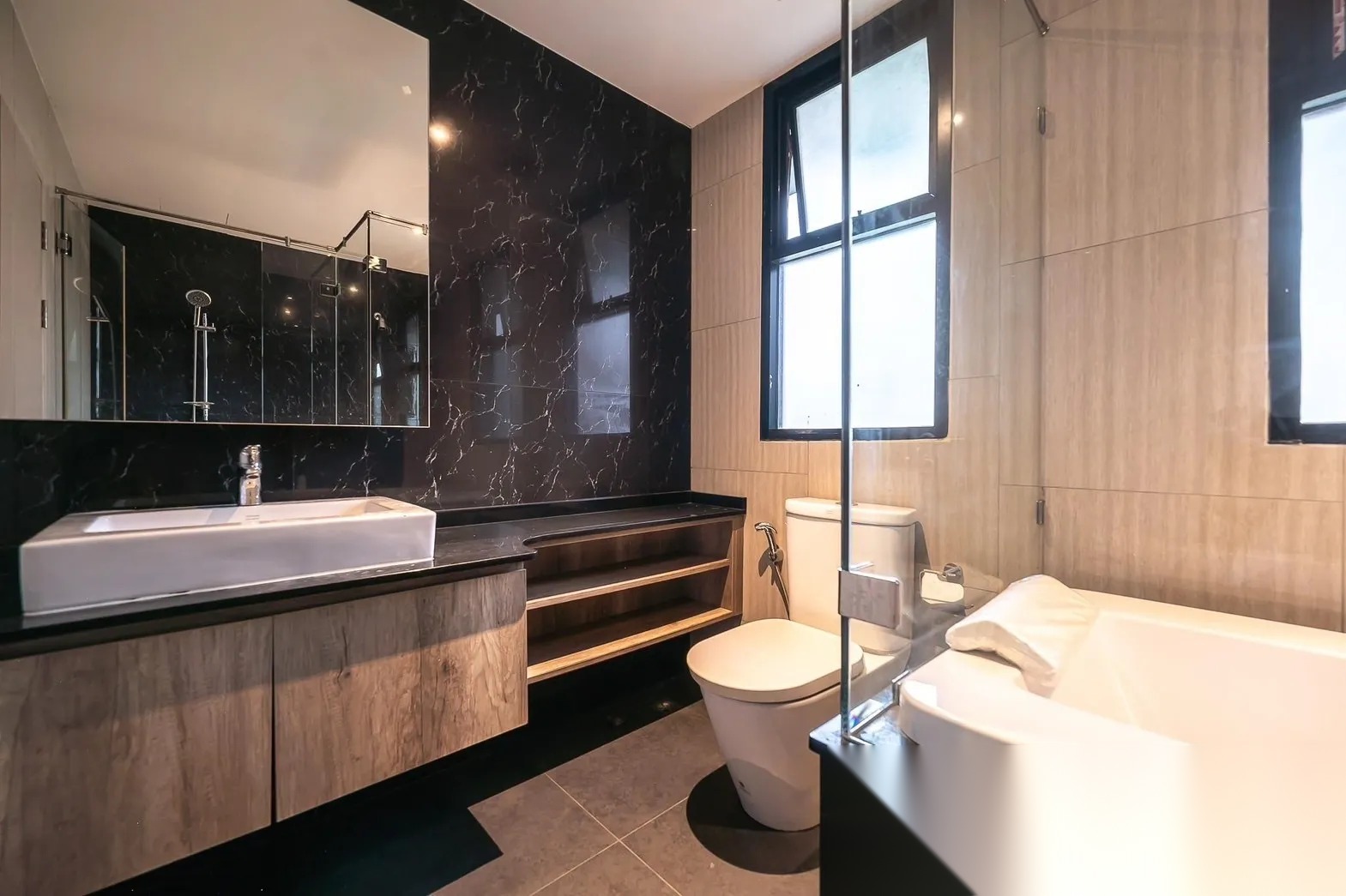 2 Bedroom Condo for sale at The Unique Sukhumvit 62/1 — photo 5