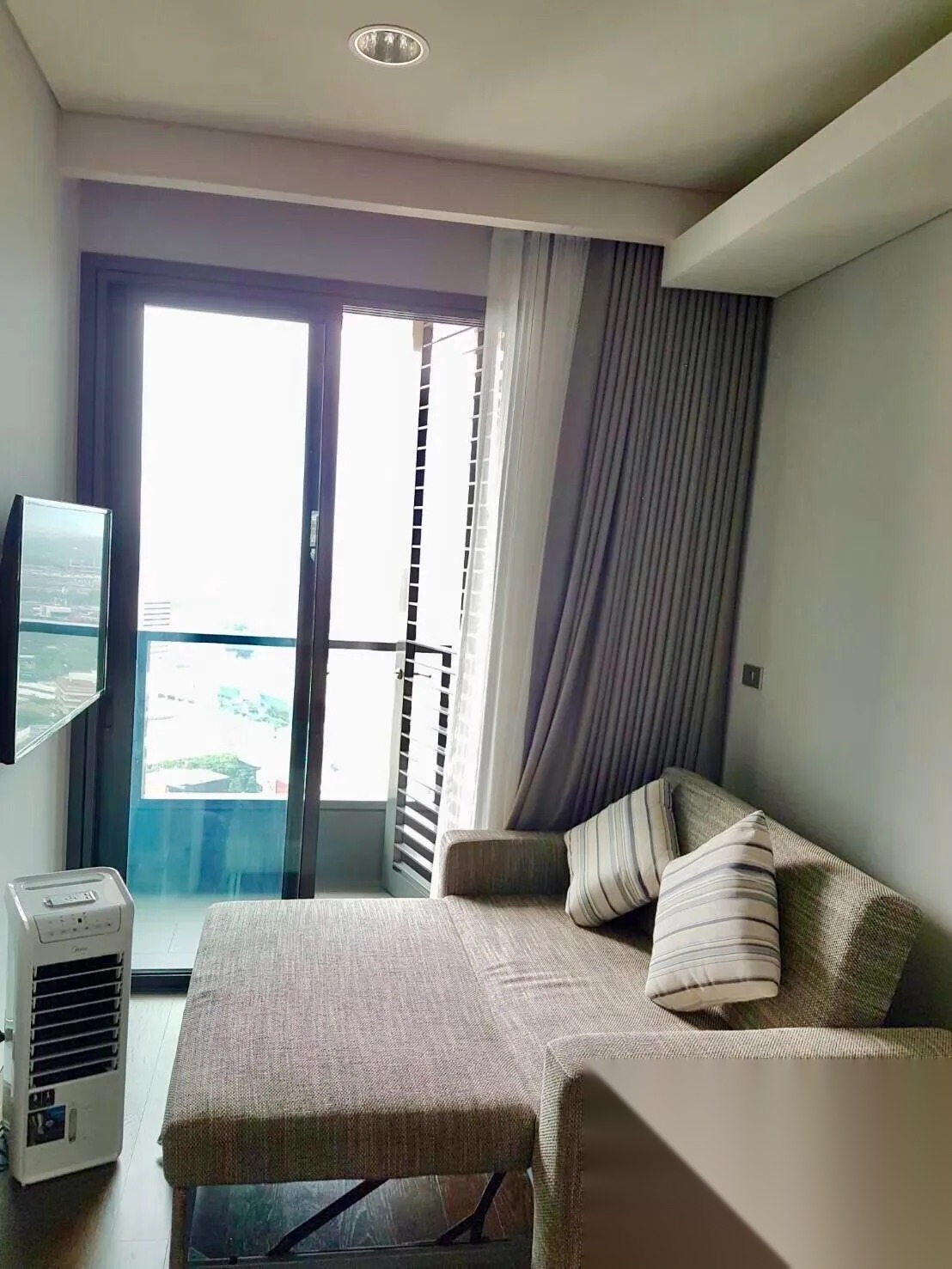 1 Bedroom Condo for sale at The Lumpini 24 — photo 3