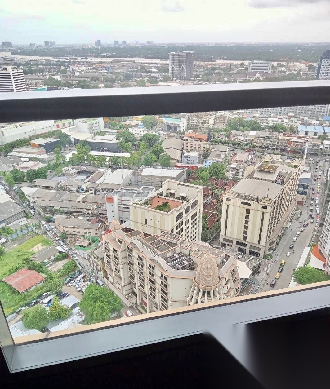 1 Bedroom Condo for sale at The Lumpini 24 — photo 4