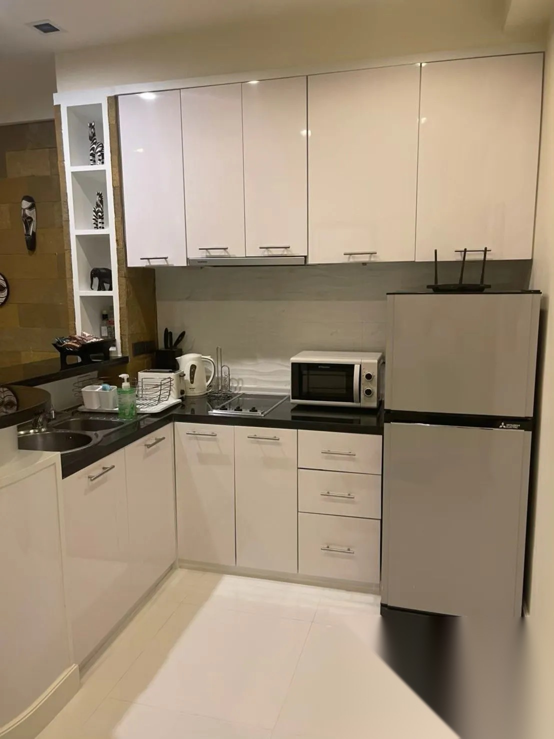 1 Bedroom Condo for sale at Nusa State Tower Condominium — photo 3