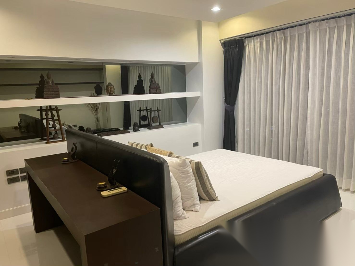 1 Bedroom Condo for sale at Nusa State Tower Condominium — photo 4
