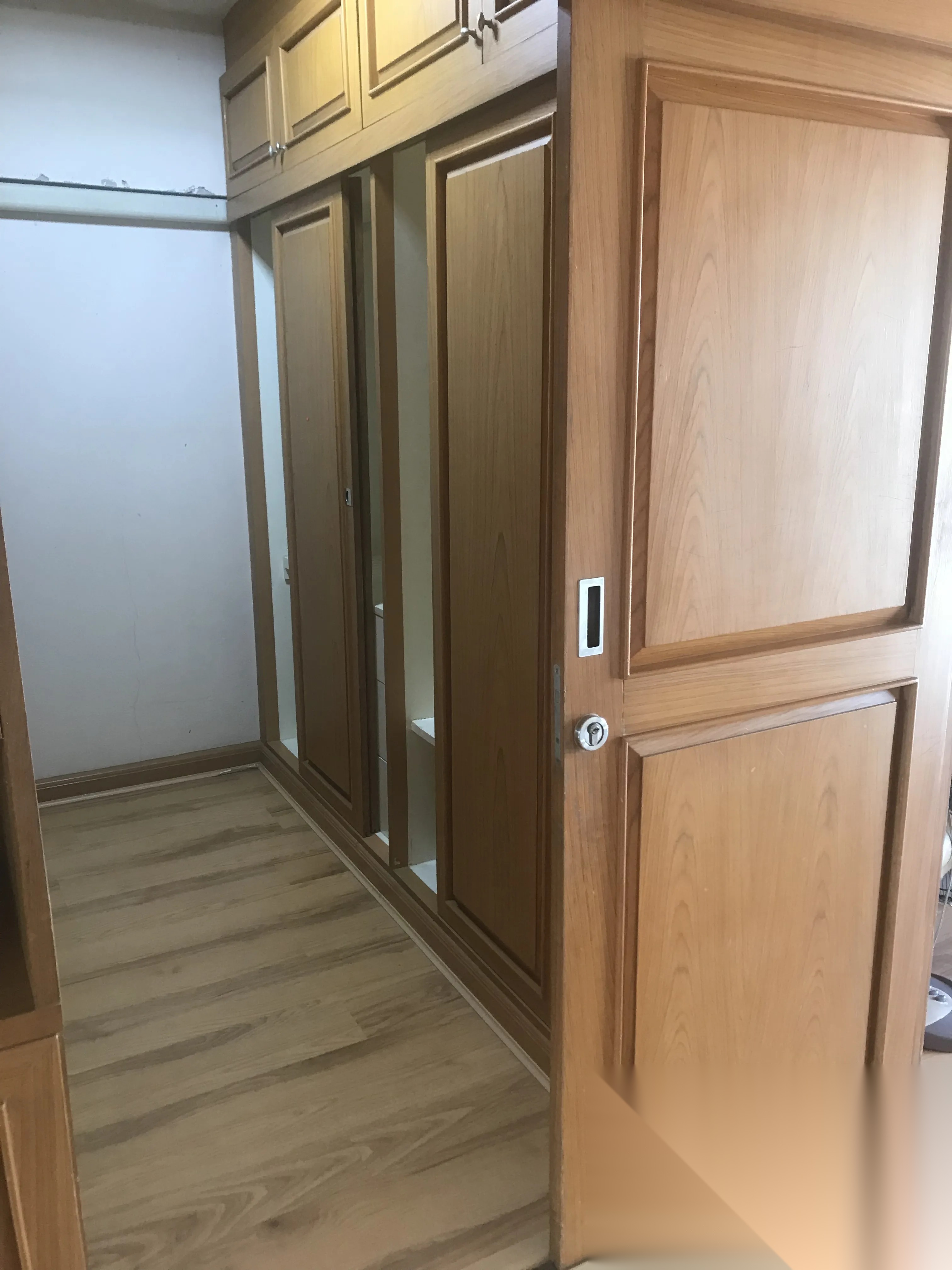 1 Bedroom Condo for sale at Piamsuk Condominium — photo 3
