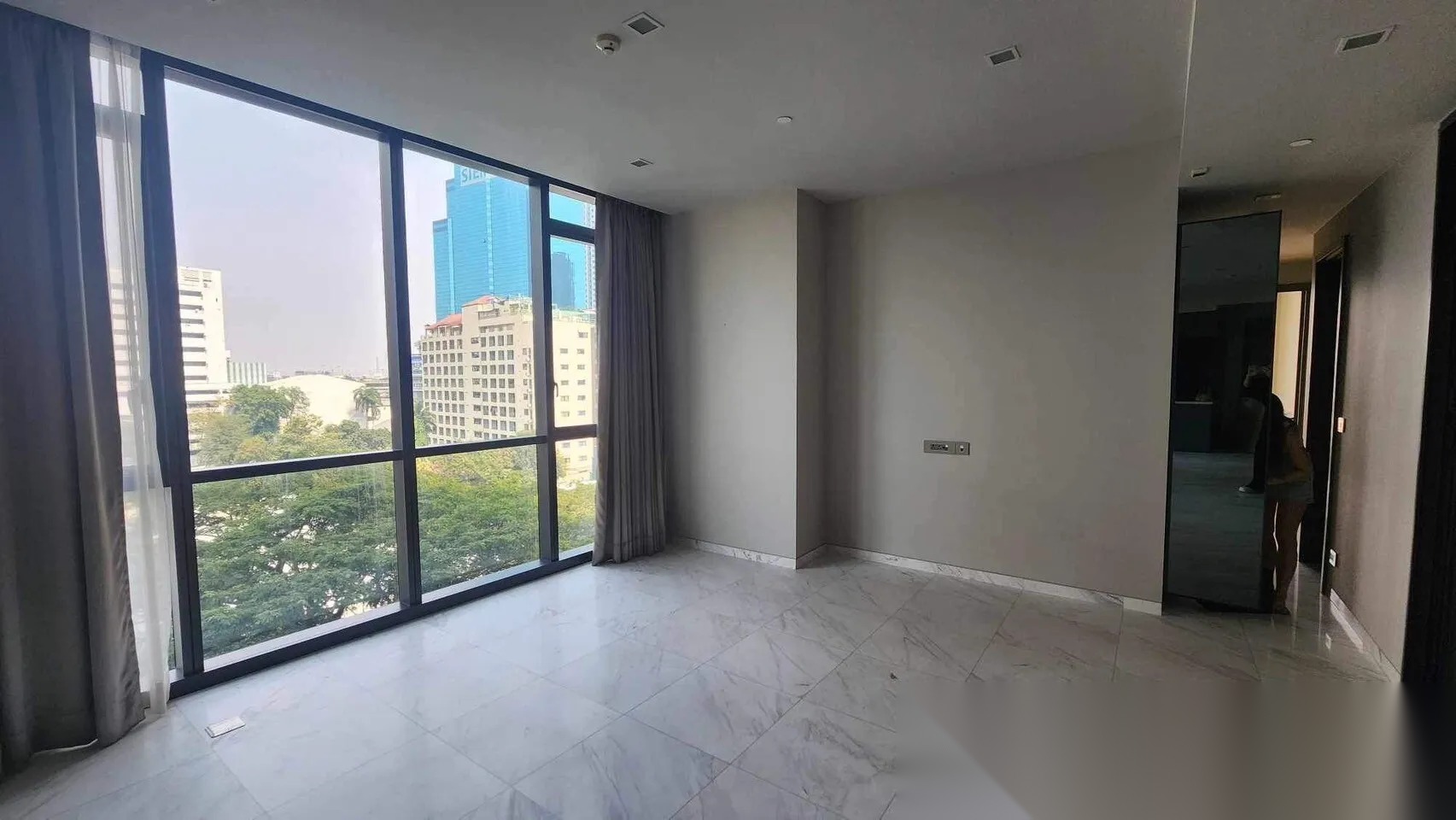 2 Bedroom Condo for sale at The Monument Thong Lo — photo 2