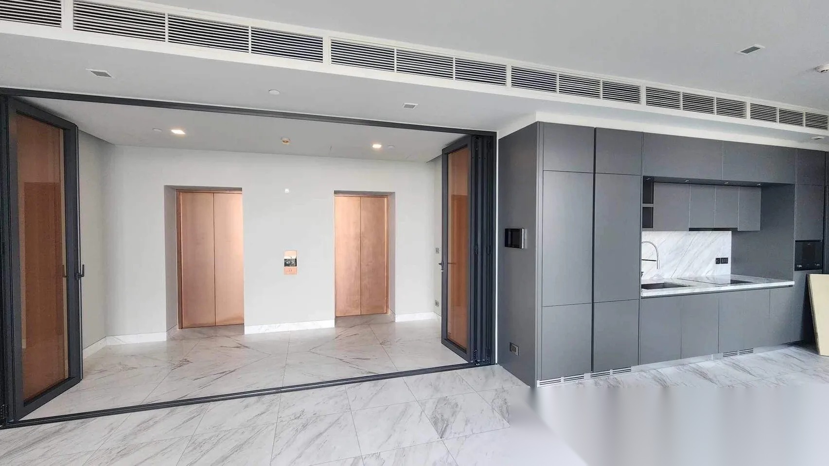 2 Bedroom Condo for sale at The Monument Thong Lo — photo 3
