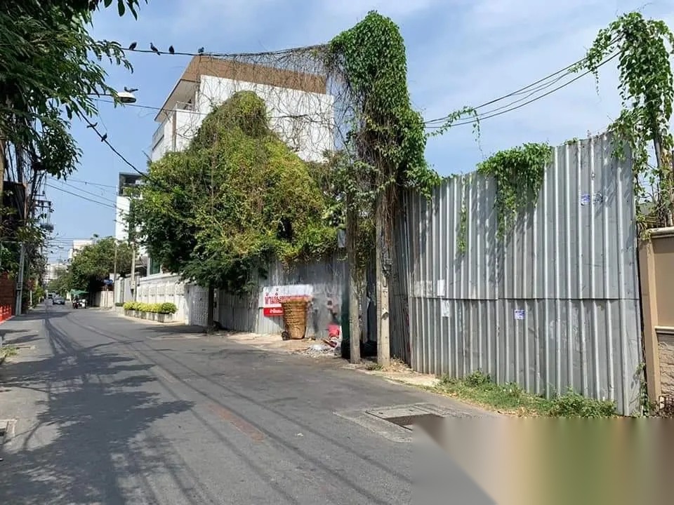 Long-term Land Lease for 20 years in Sukhumvit Soi 65 — photo 1