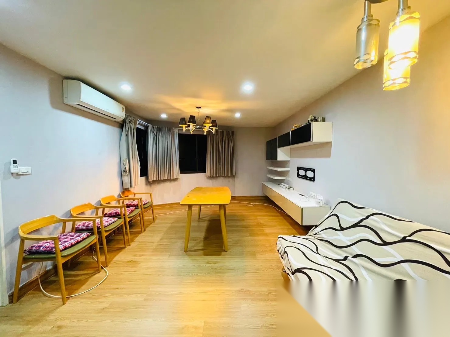 1 Bedroom Condo for sale at Ratchada Pavilion — photo 1