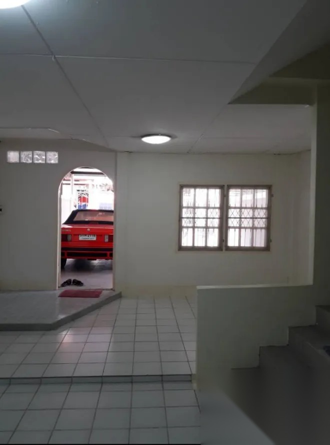 Townhouse Corner Unit for Sale — photo 3