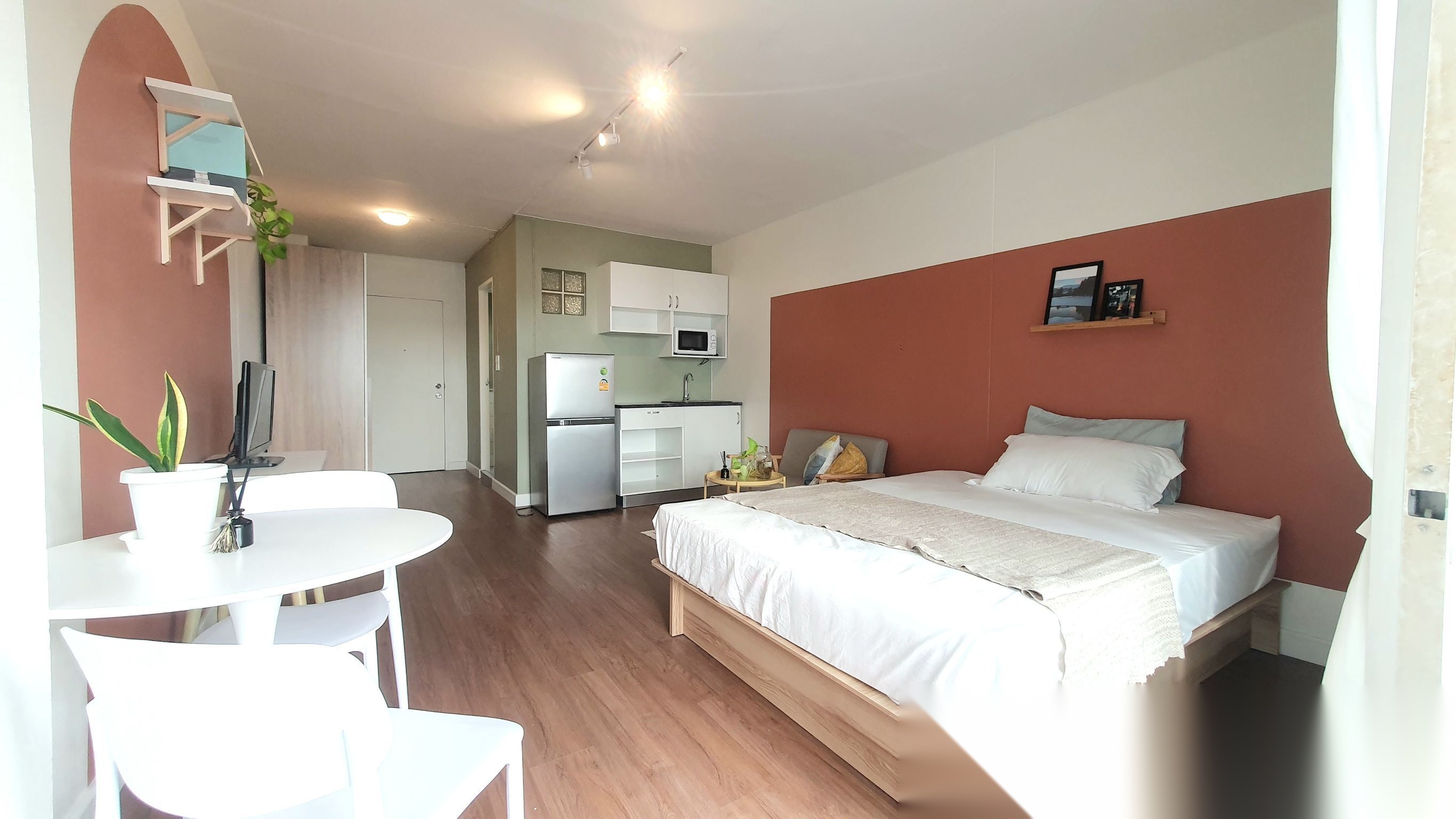 Studio Condo for sale at Baan Chom Dao — photo 2