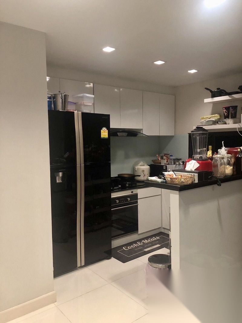 3 Bedroom Townhouse for sale at Baan Klang Muang Ratchayothin — photo 4