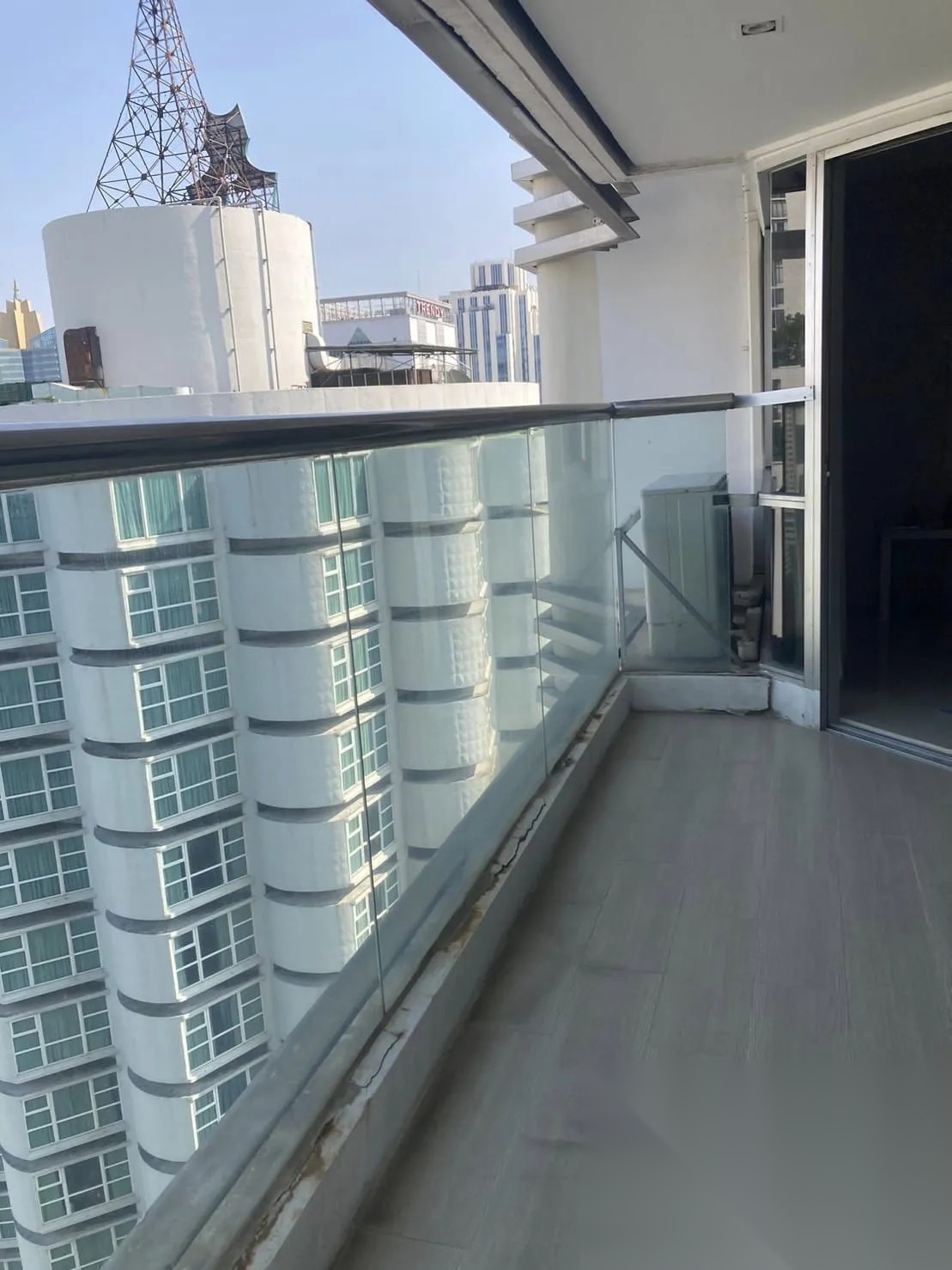1 Bedroom Condo for sale at Sukhumvit Suite — photo 5
