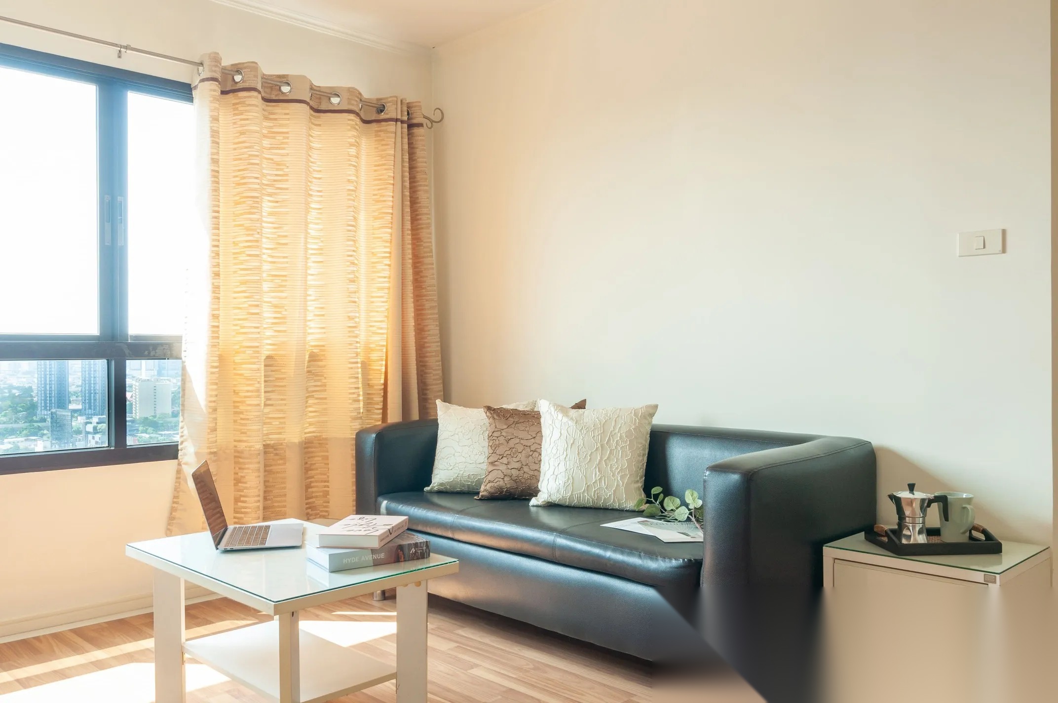 2 Bedroom Condo for sale at Lumpini Place Phahon-Saphan Khwai — photo 2