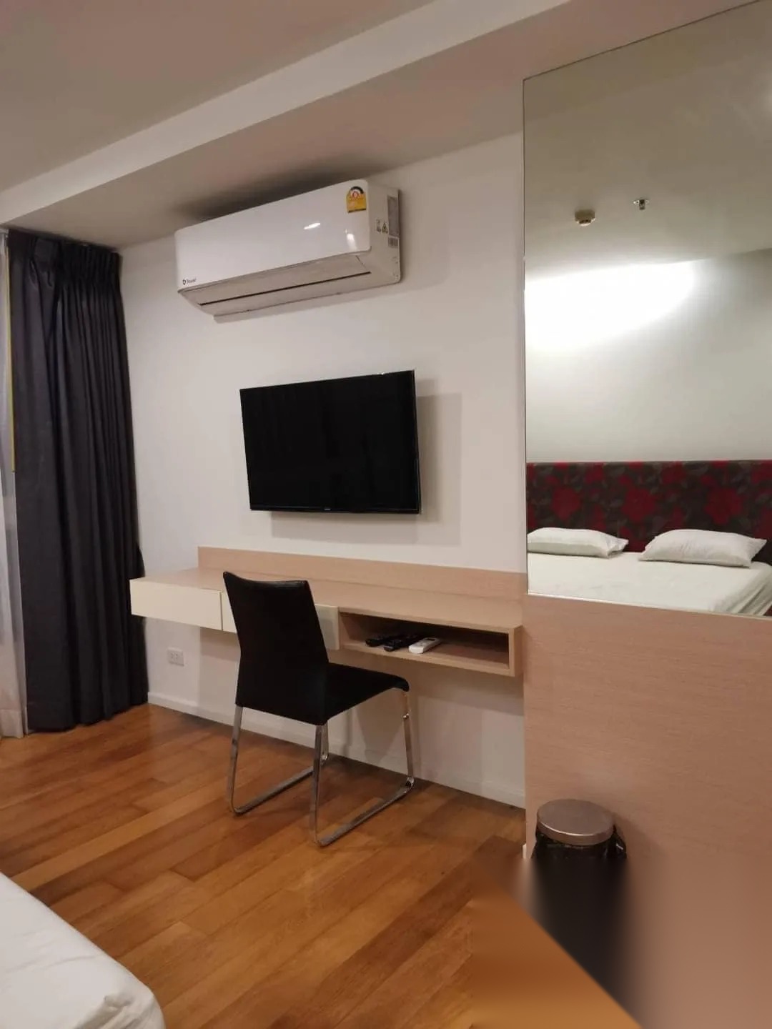 Studio Condo for sale at 15 Sukhumvit Residences — photo 2
