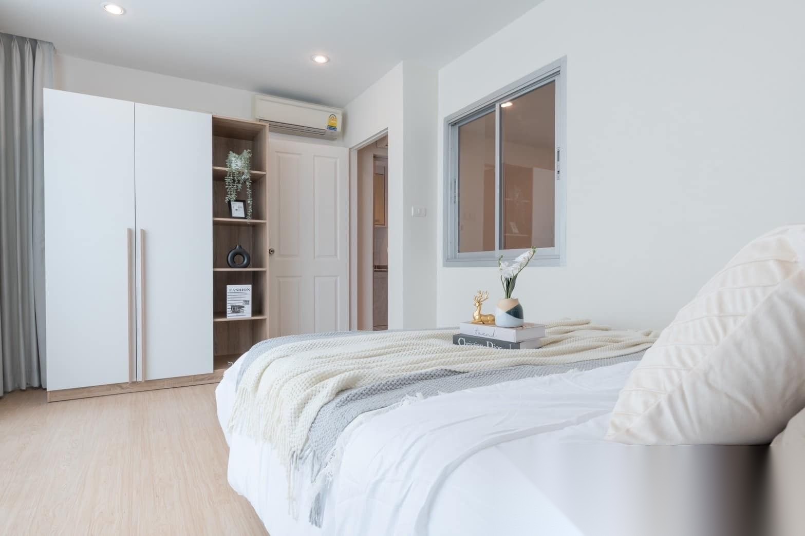 1 Bedroom Condo for sale at Zenith Place @ Huay Kwang — photo 4