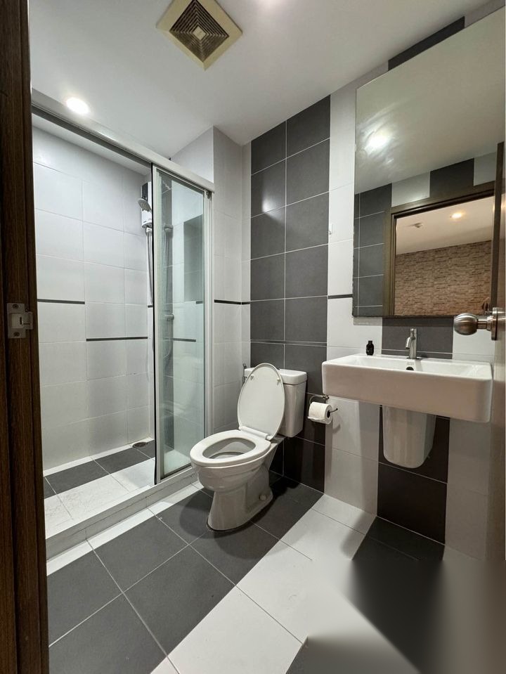 1 Bedroom Condo for sale at The Base Sukhumvit 77 — photo 5