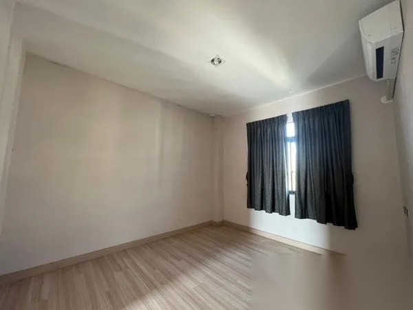 3 Bedroom Townhouse for sale at Uptown Sathupradit — photo 4