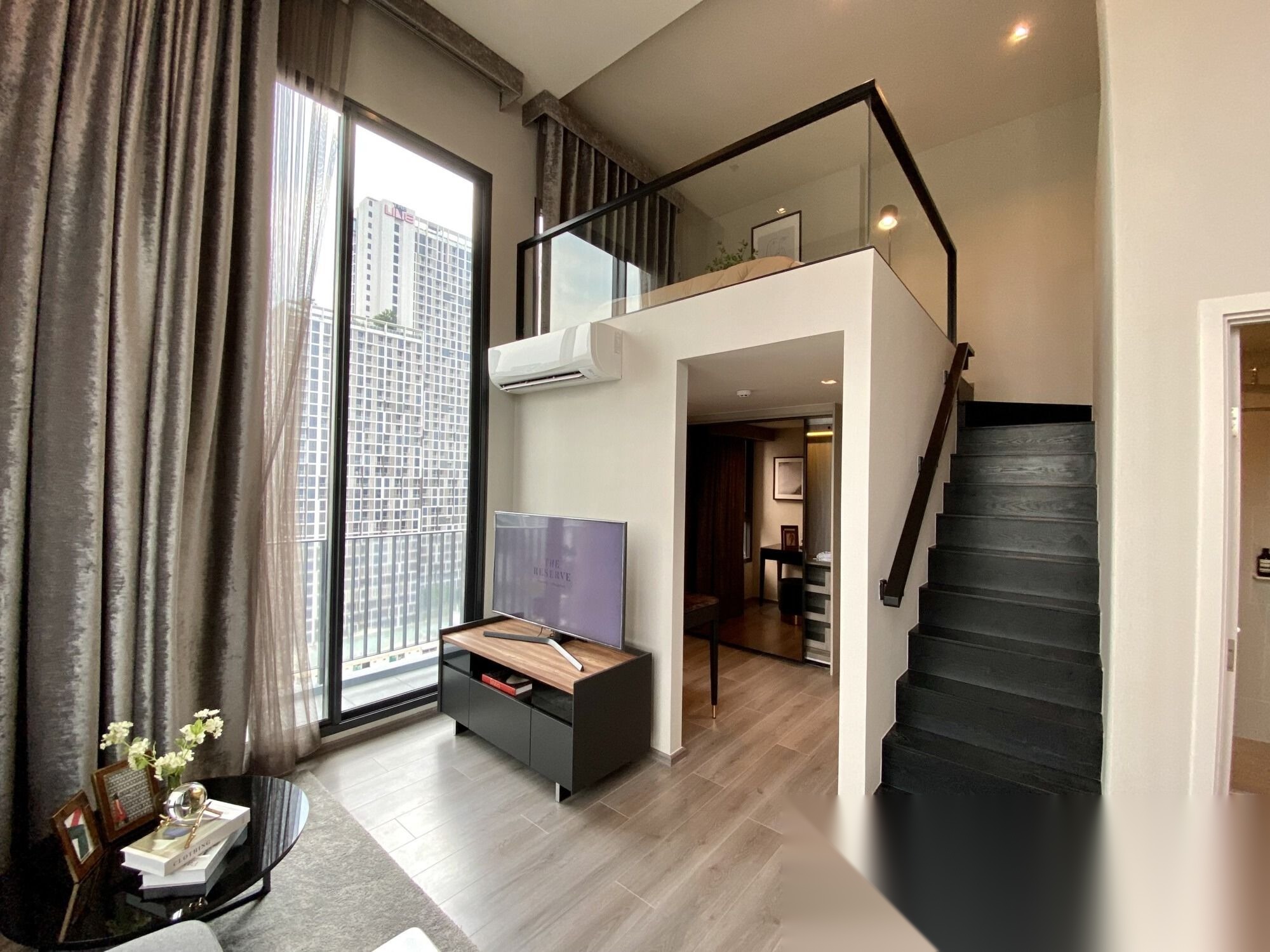 1 Bedroom Condo for sale at The Reserve Phahol-Pradipat — photo 1