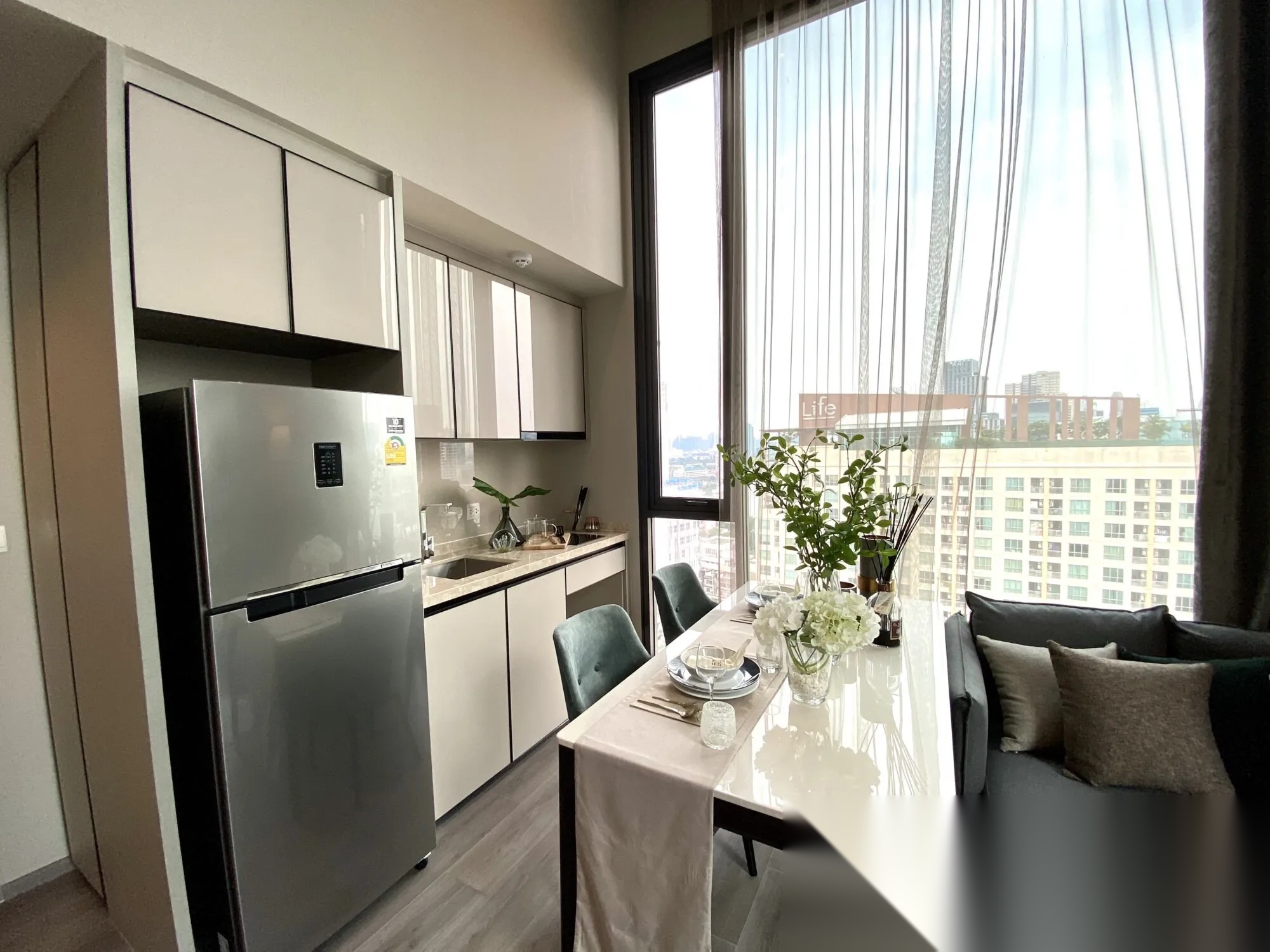 1 Bedroom Condo for sale at The Reserve Phahol-Pradipat — photo 2