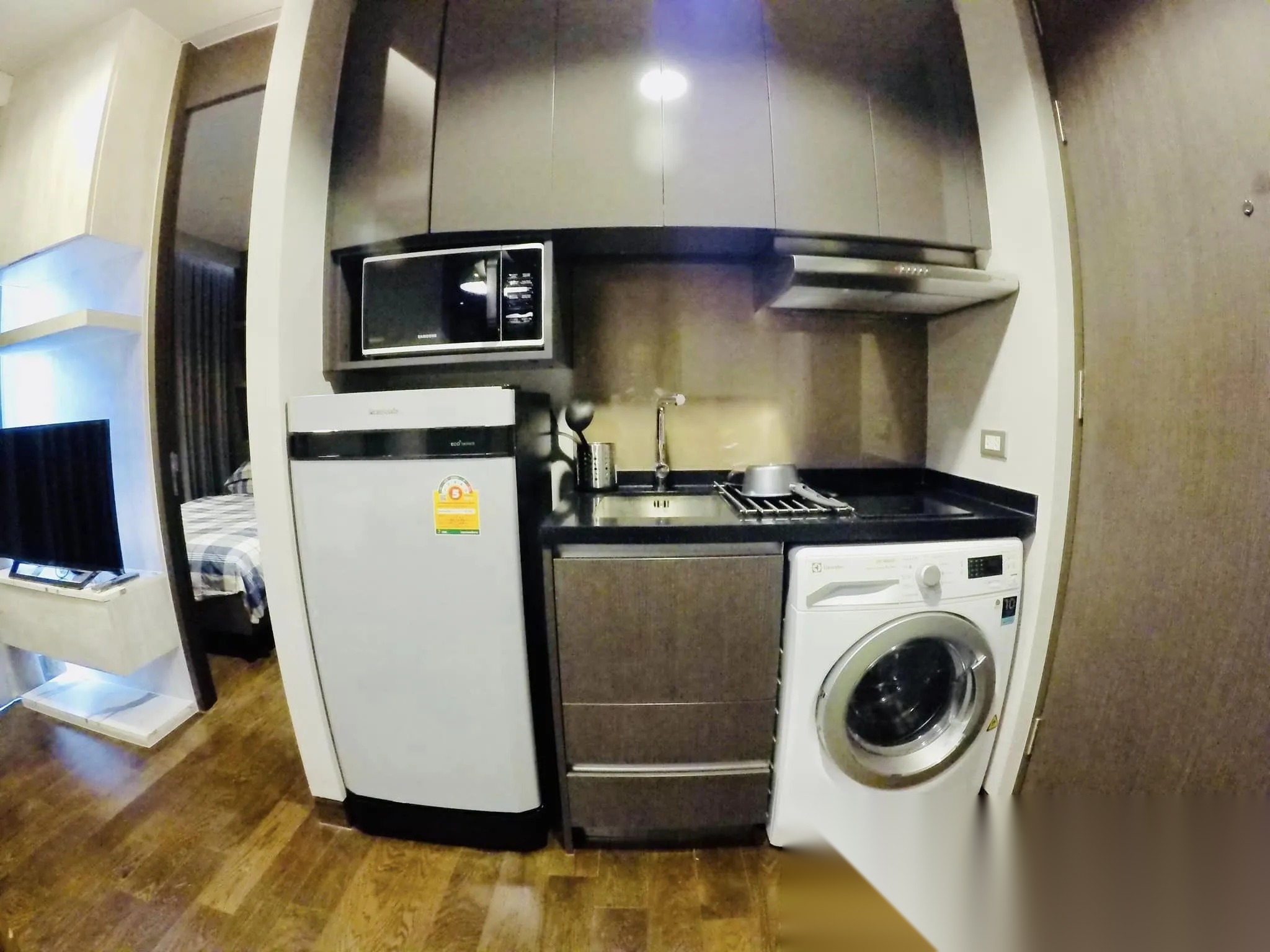 1 Bedroom Condo for sale at The Lumpini 24 — photo 3