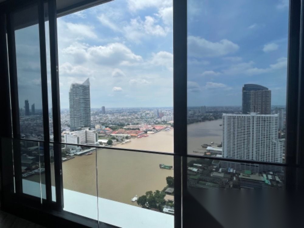 2 Bedroom Condo for sale at Chapter Charoennakorn-Riverside — photo 1