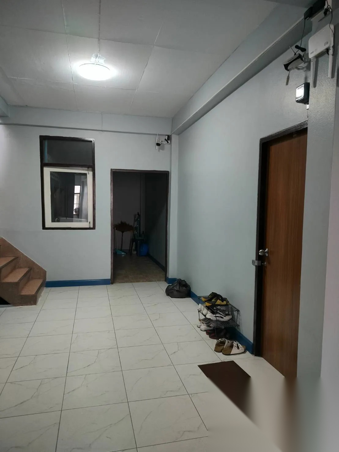 Townhouse for Sale with Tenant in Phra Khanong — photo 2