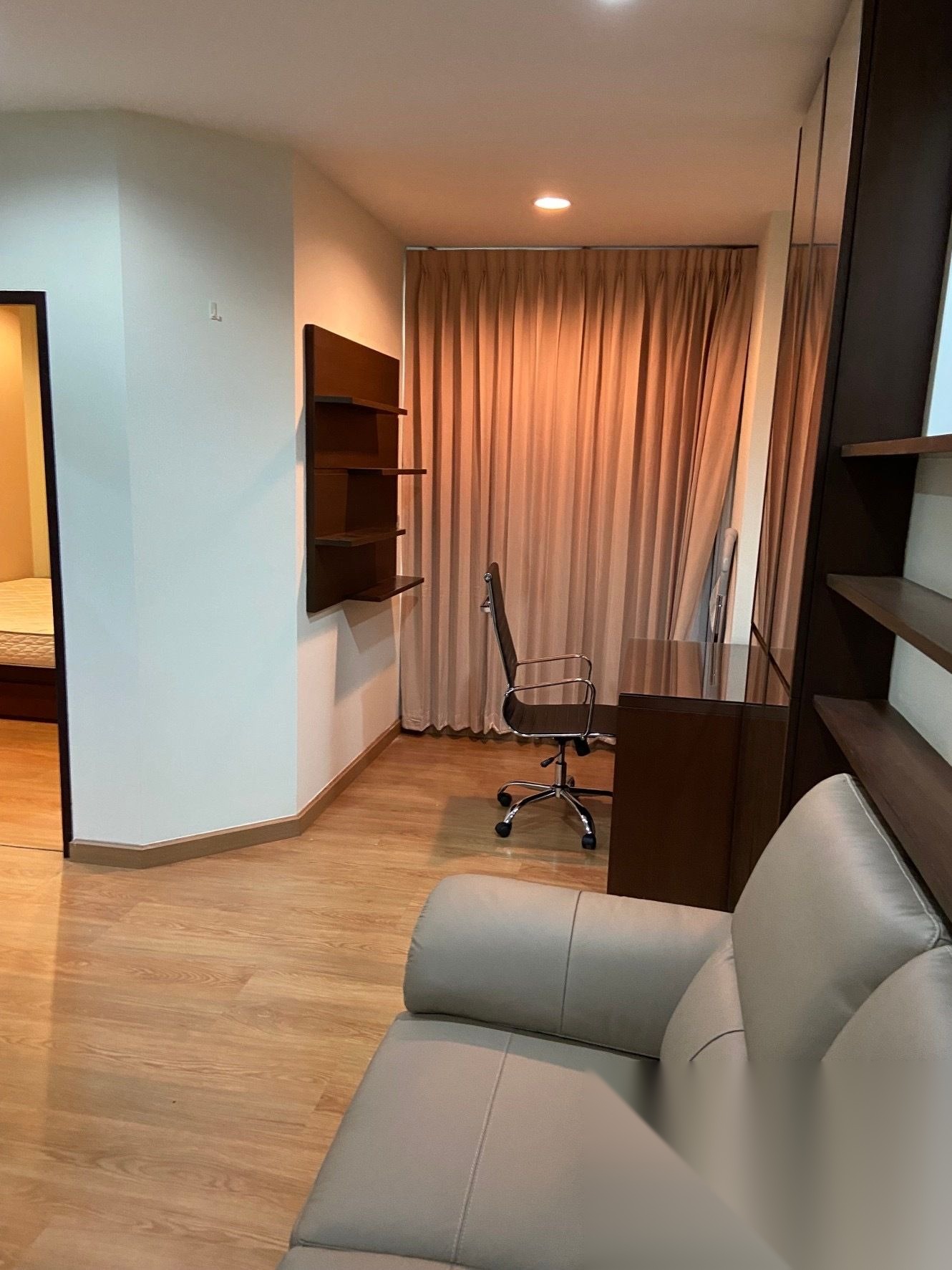 1 Bedroom Condo for sale at The Address Sukhumvit 42 — photo 2
