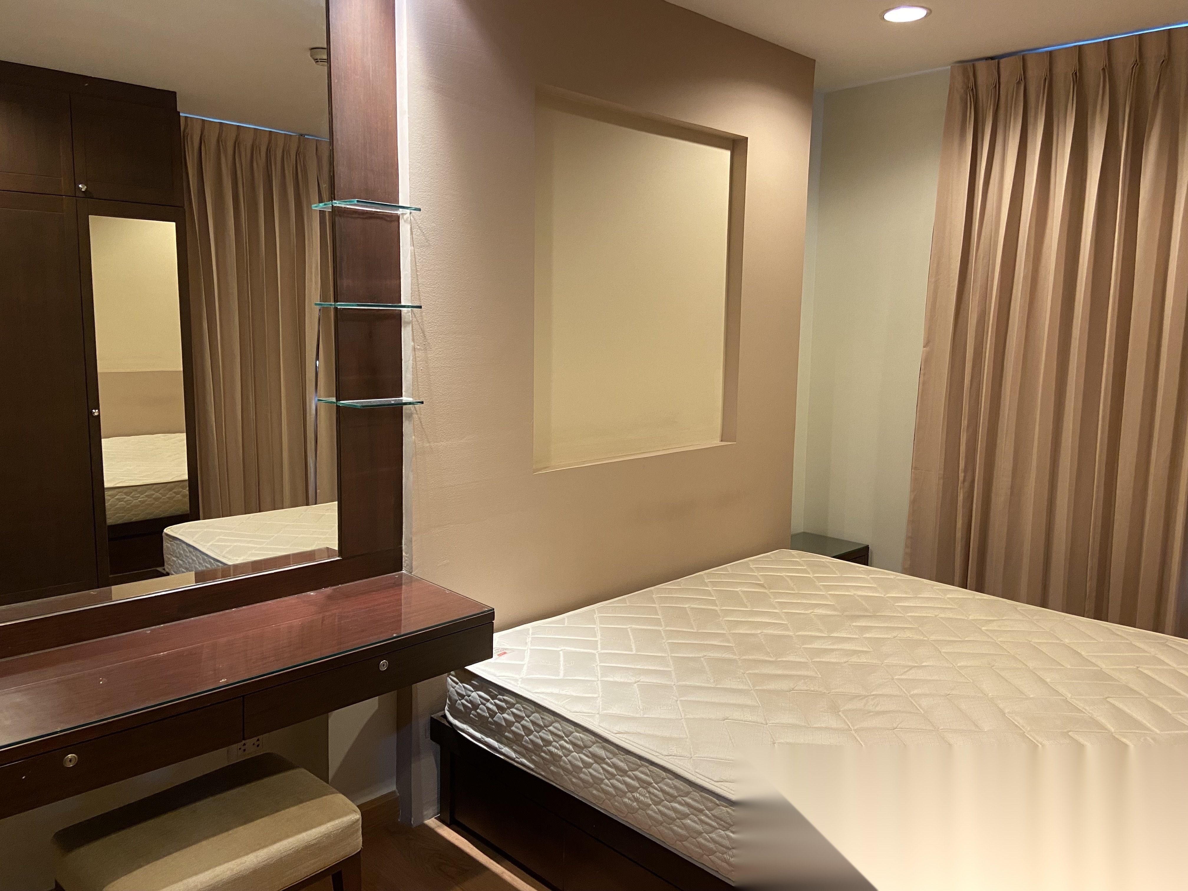 1 Bedroom Condo for sale at The Address Sukhumvit 42 — photo 4