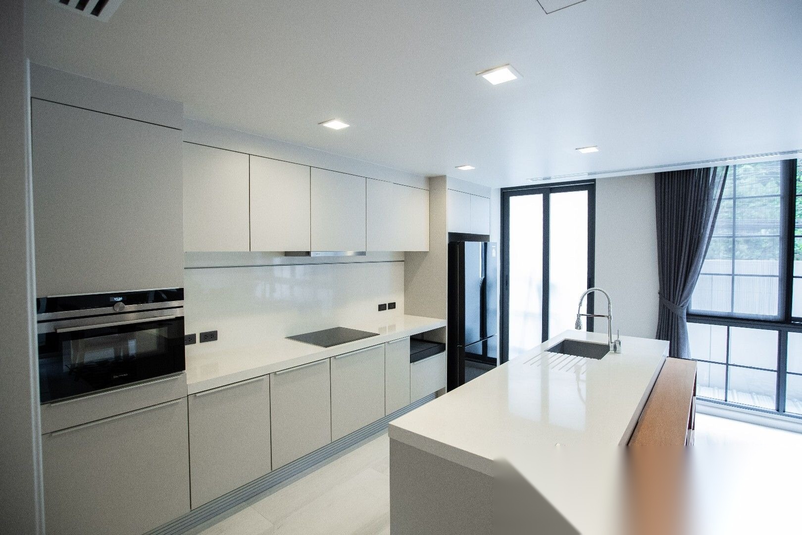4 Bedroom House for sale at Quarter 31 — photo 2