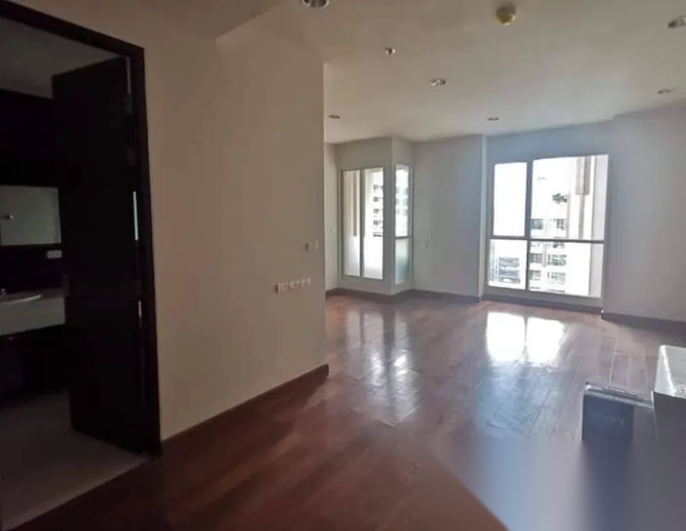 Studio Condo for sale at The Address Chidlom — photo 1