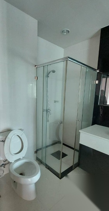 Studio Condo for sale at The Address Chidlom — photo 4