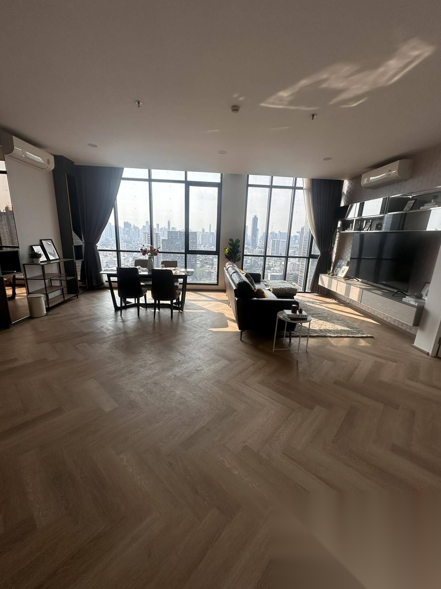 3 Bedroom Condo for sale at Estella Residences Ekkamai — photo 2