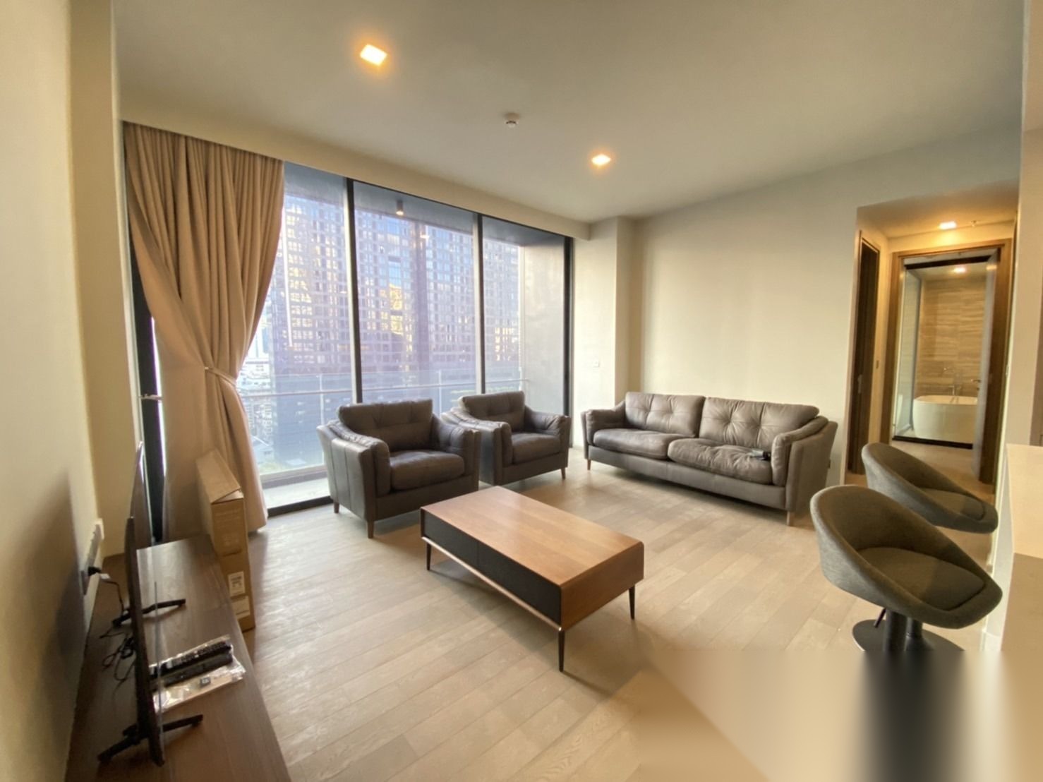 2 Bedroom Condo for sale at Celes Asoke — photo 2