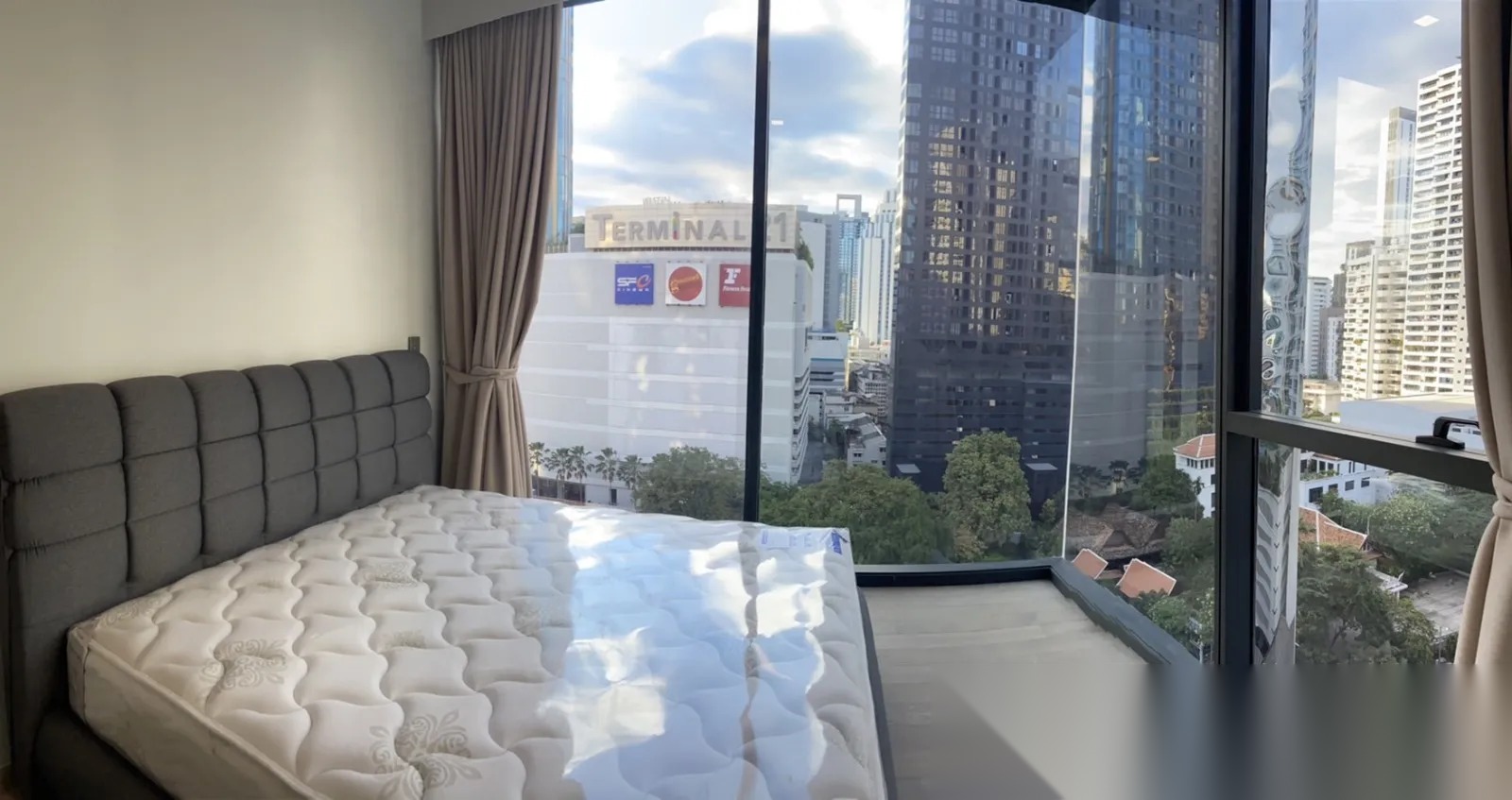 2 Bedroom Condo for sale at Celes Asoke — photo 4