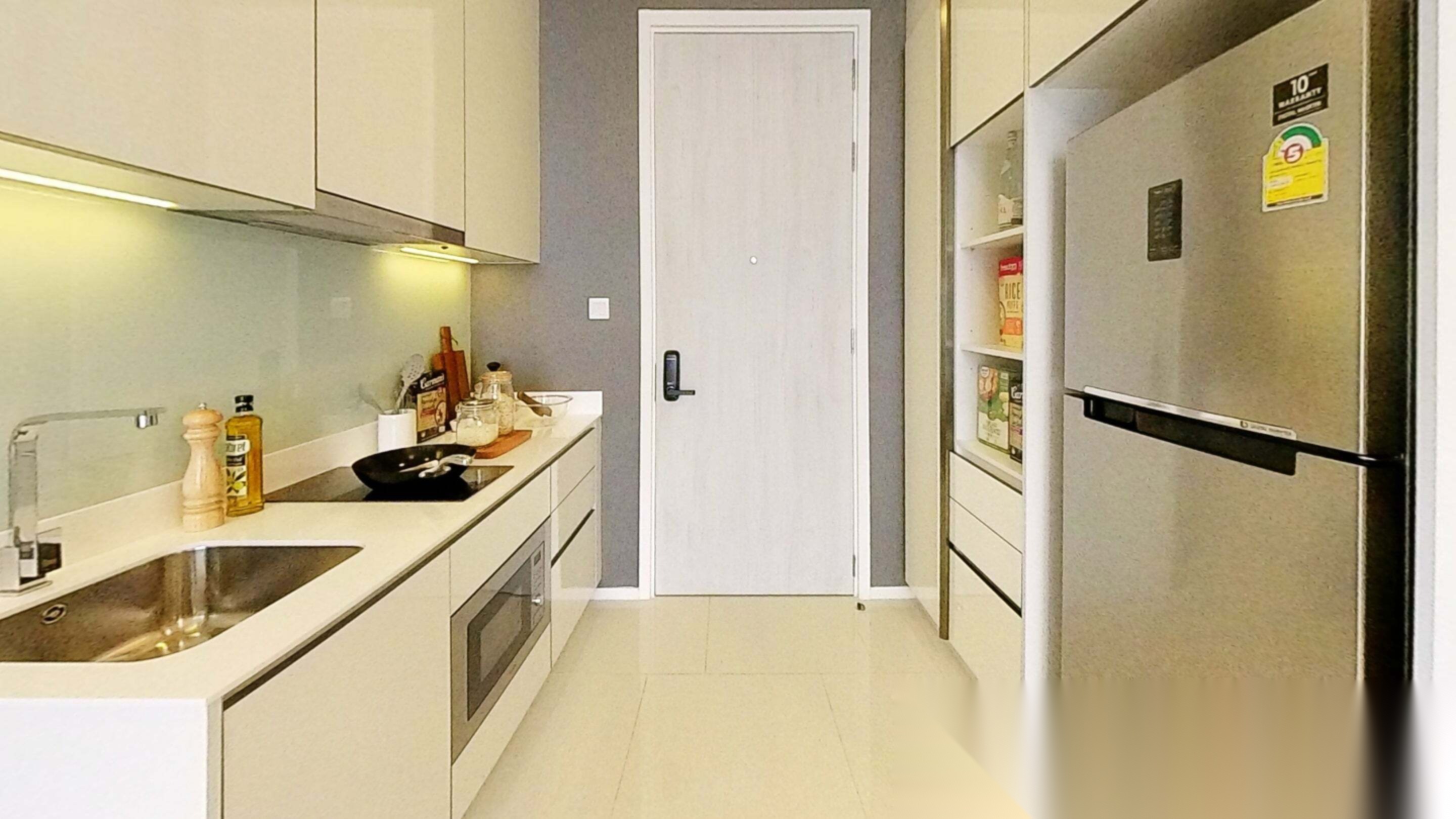 2 Bedroom Condo for sale at Mazarine Ratchayothin — photo 3