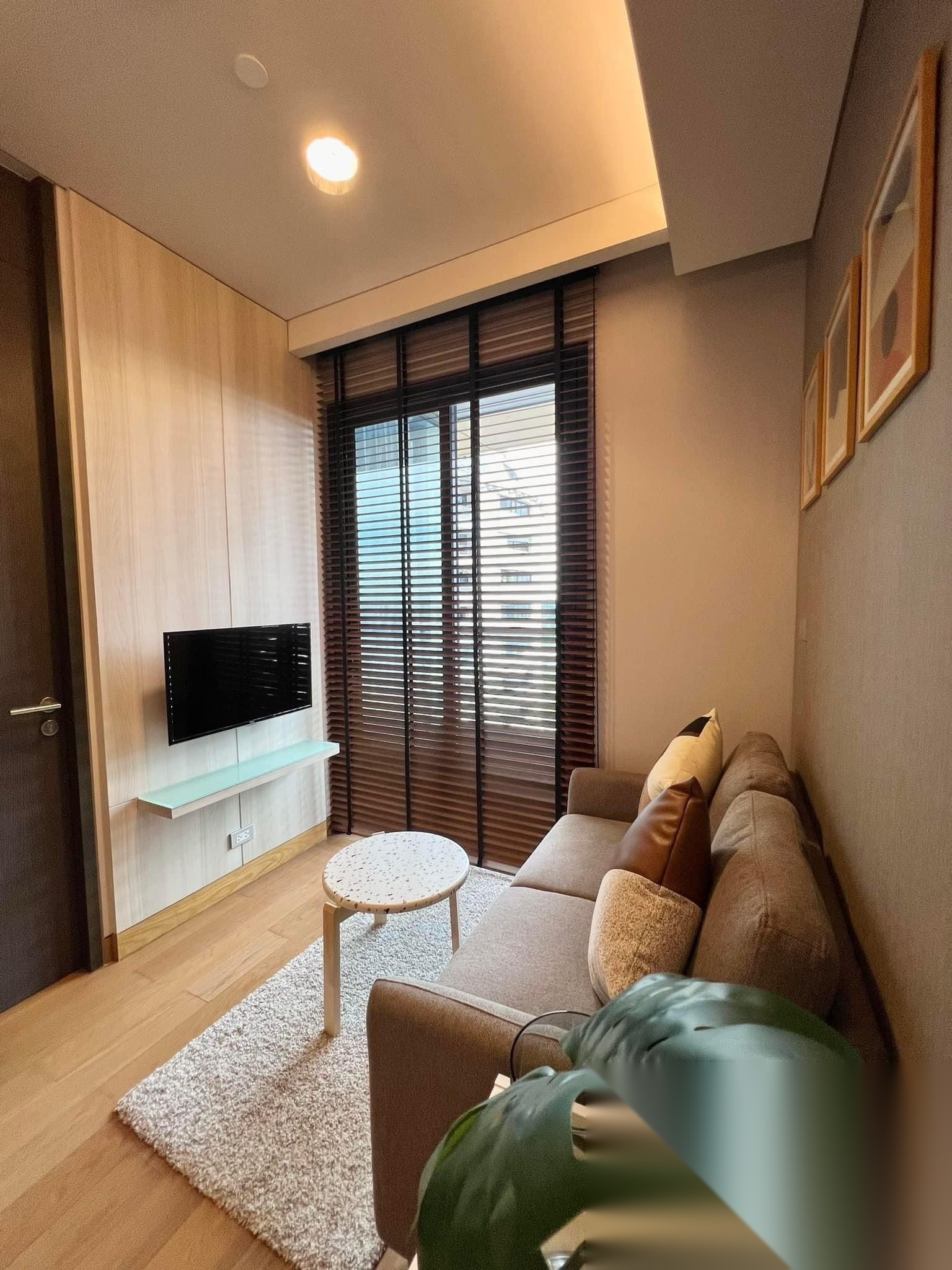 1 Bedroom Condo for sale at The Lumpini 24 — photo 4