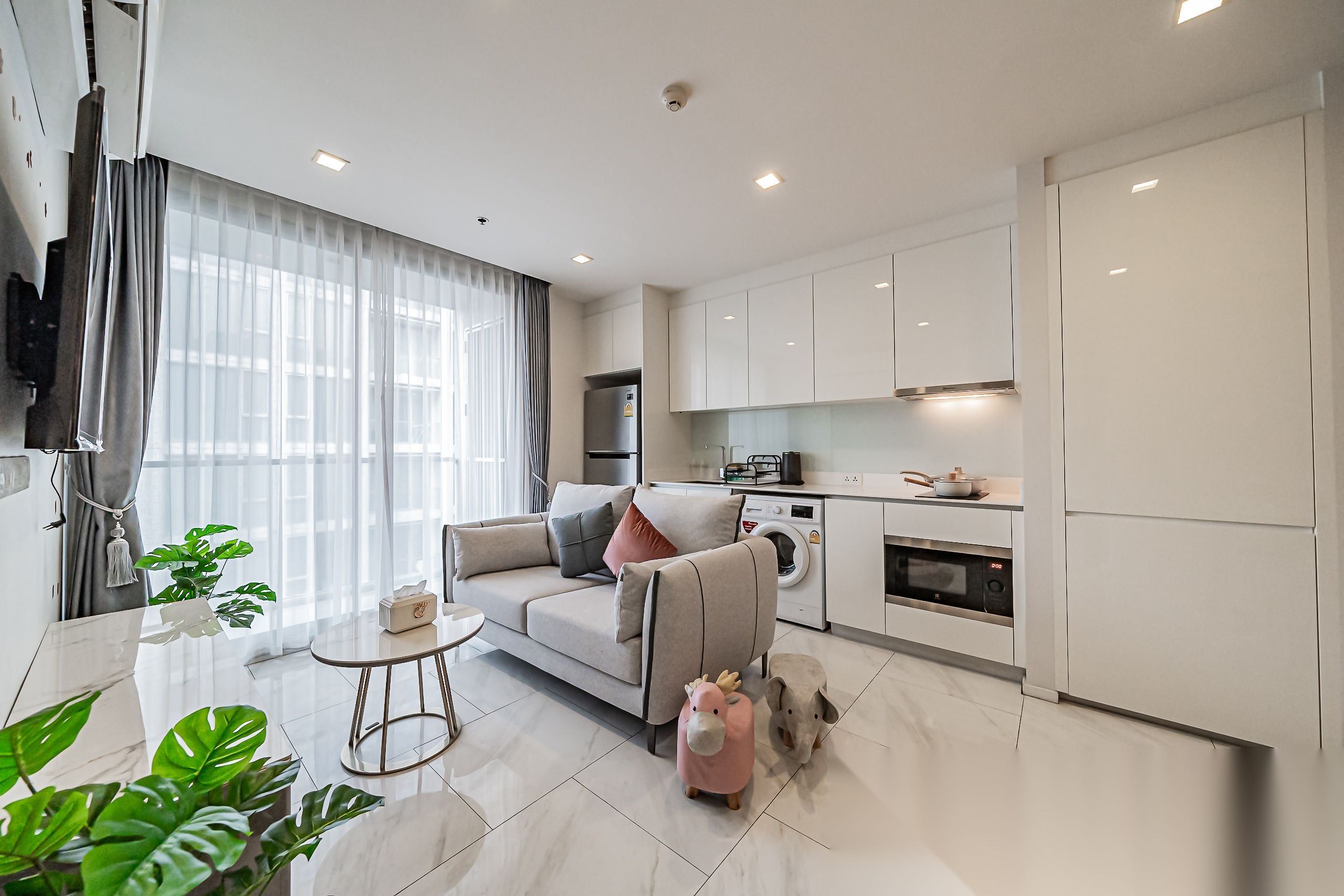 1 Bedroom Condo for sale at Hyde Sukhumvit 11 — photo 1