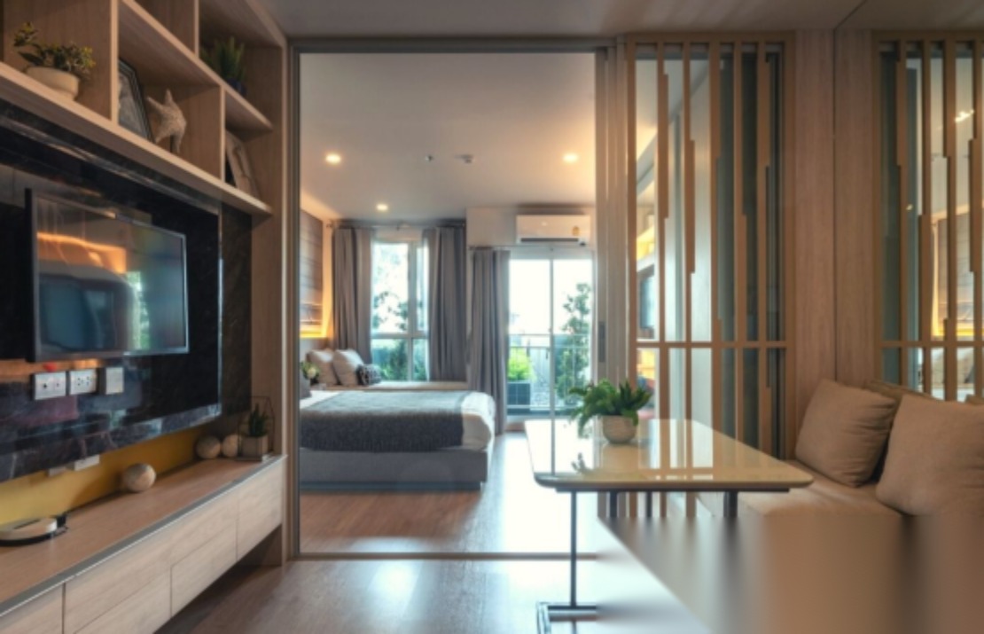 1 Bedroom Condo for sale at Lumpini Selected Sutthisan - Saphankwai — photo 1