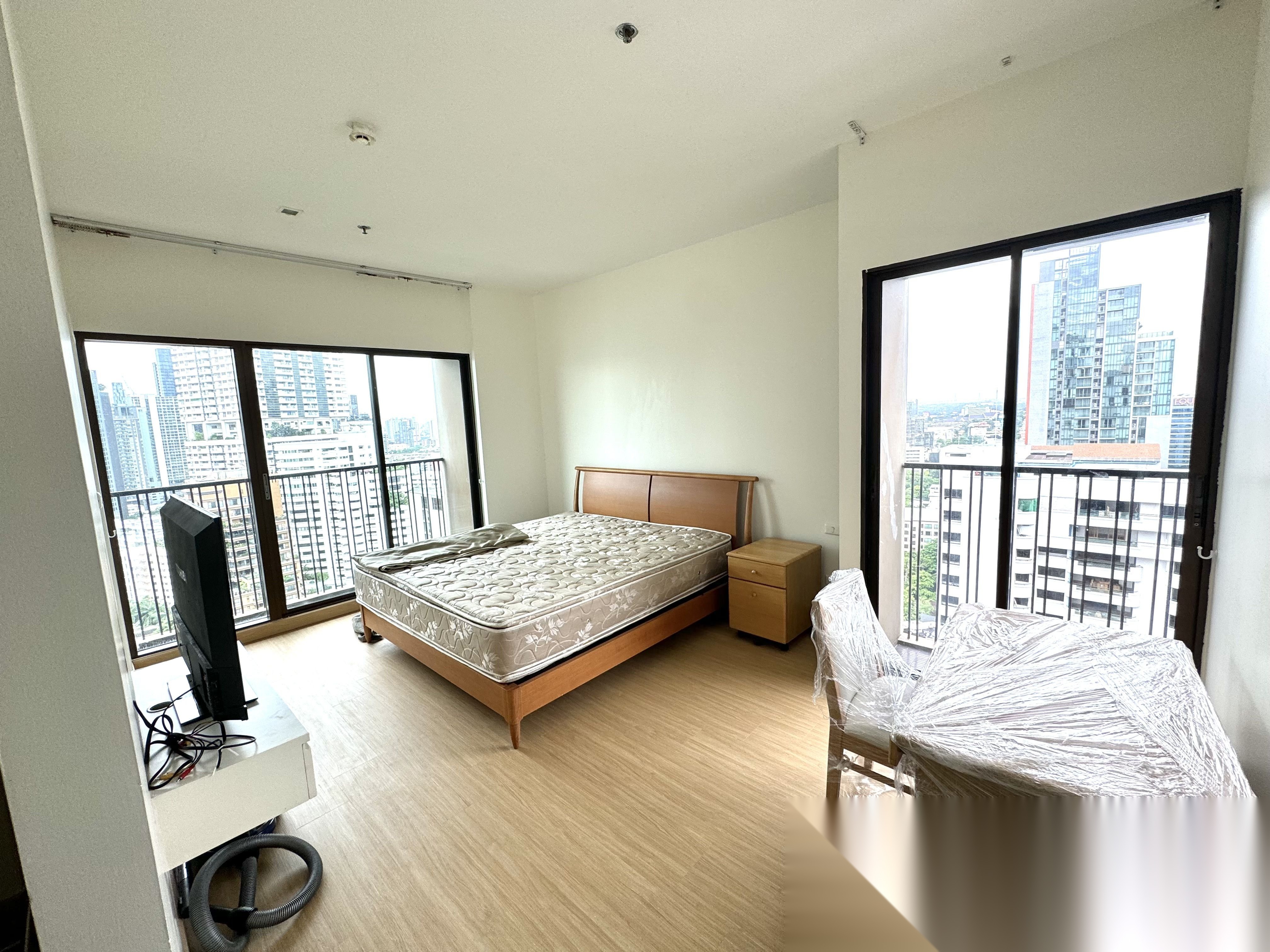 2 Bedroom Condo for sale at Noble Refine — photo 1