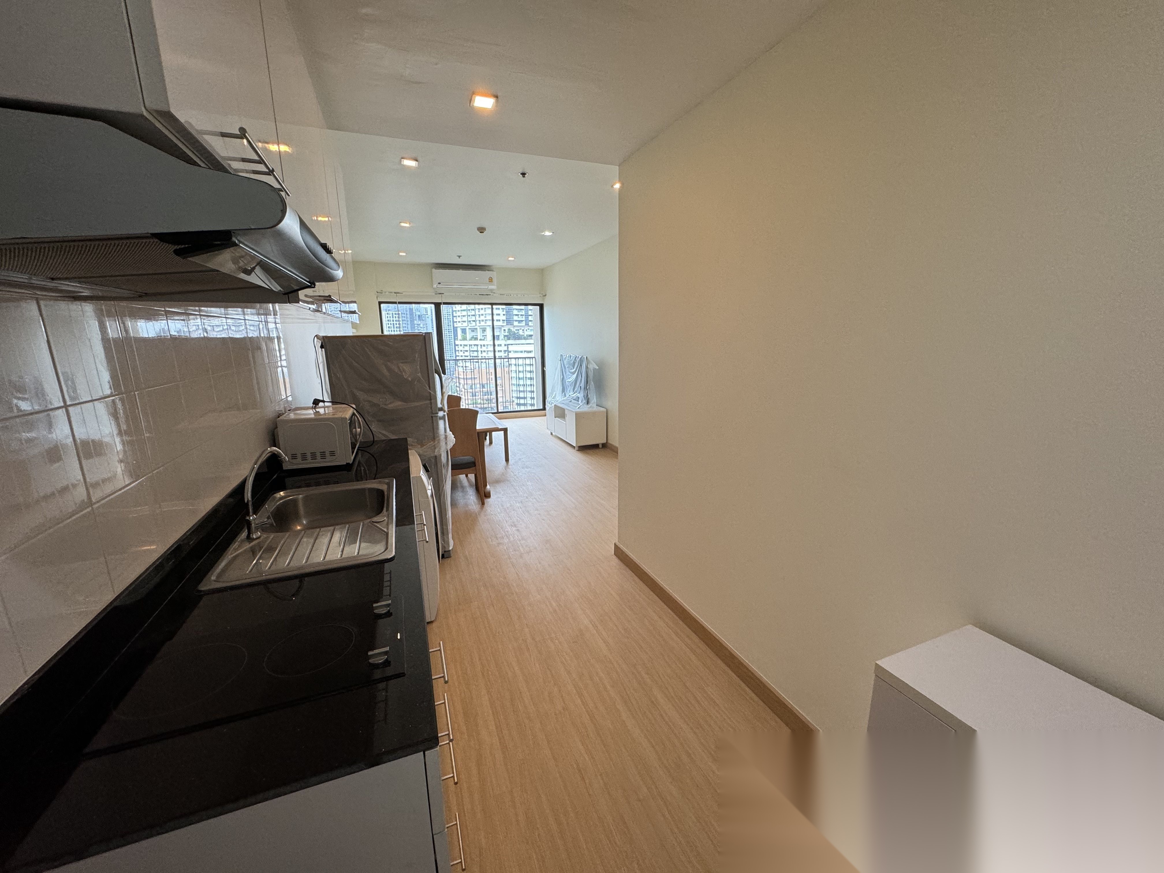 2 Bedroom Condo for sale at Noble Refine — photo 3