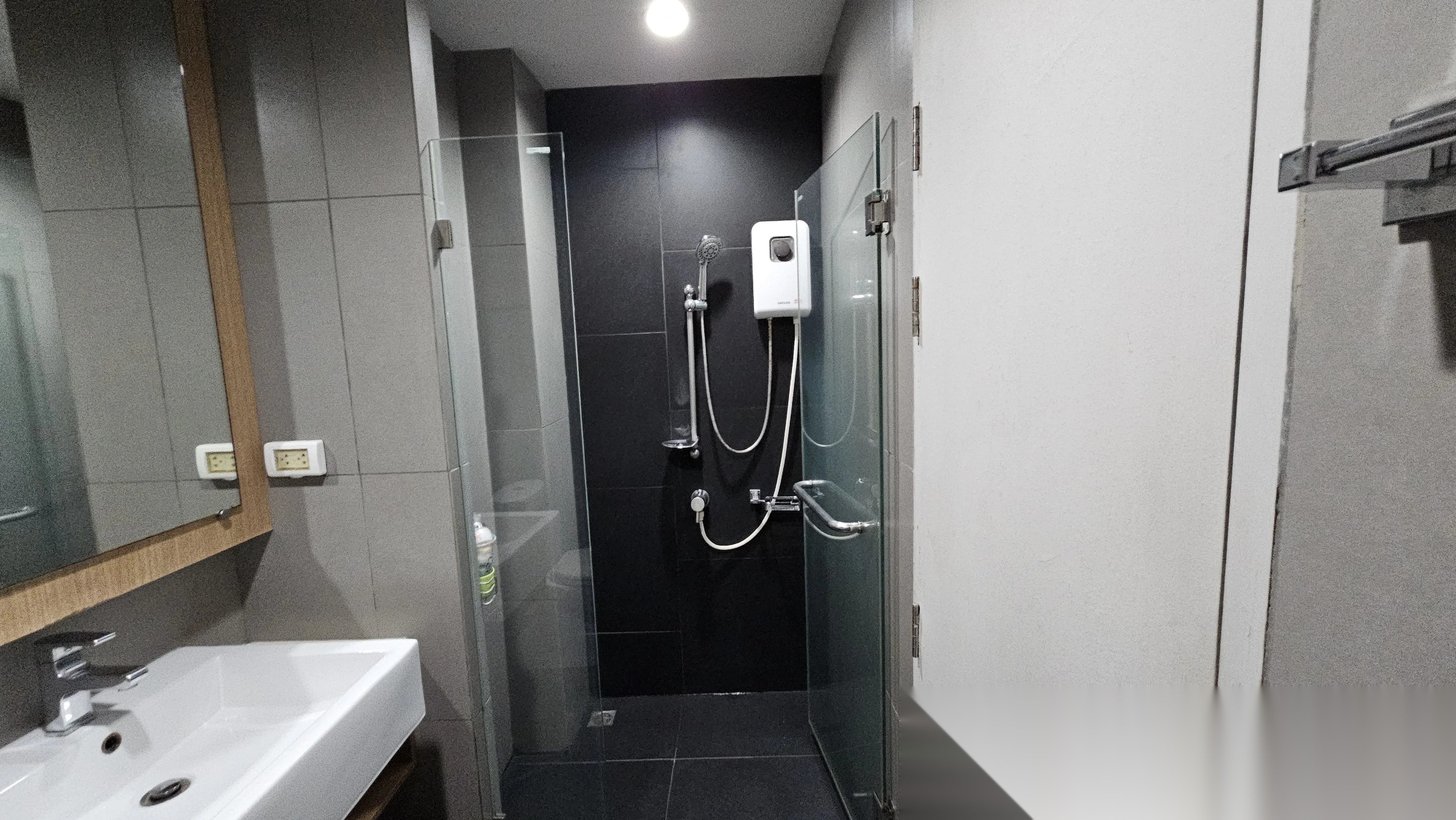 1 Bedroom Condo for sale at The Unique 10 — photo 4