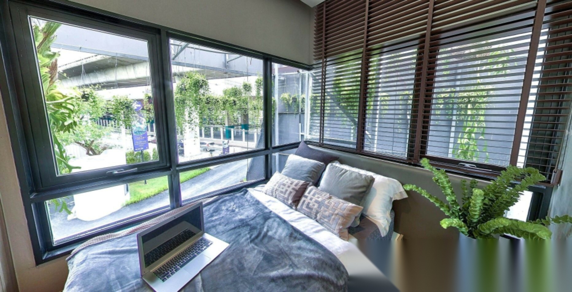 2 Bedroom Condo for sale at Altitude Unicorn Sathorn - Tha Phra — photo 4
