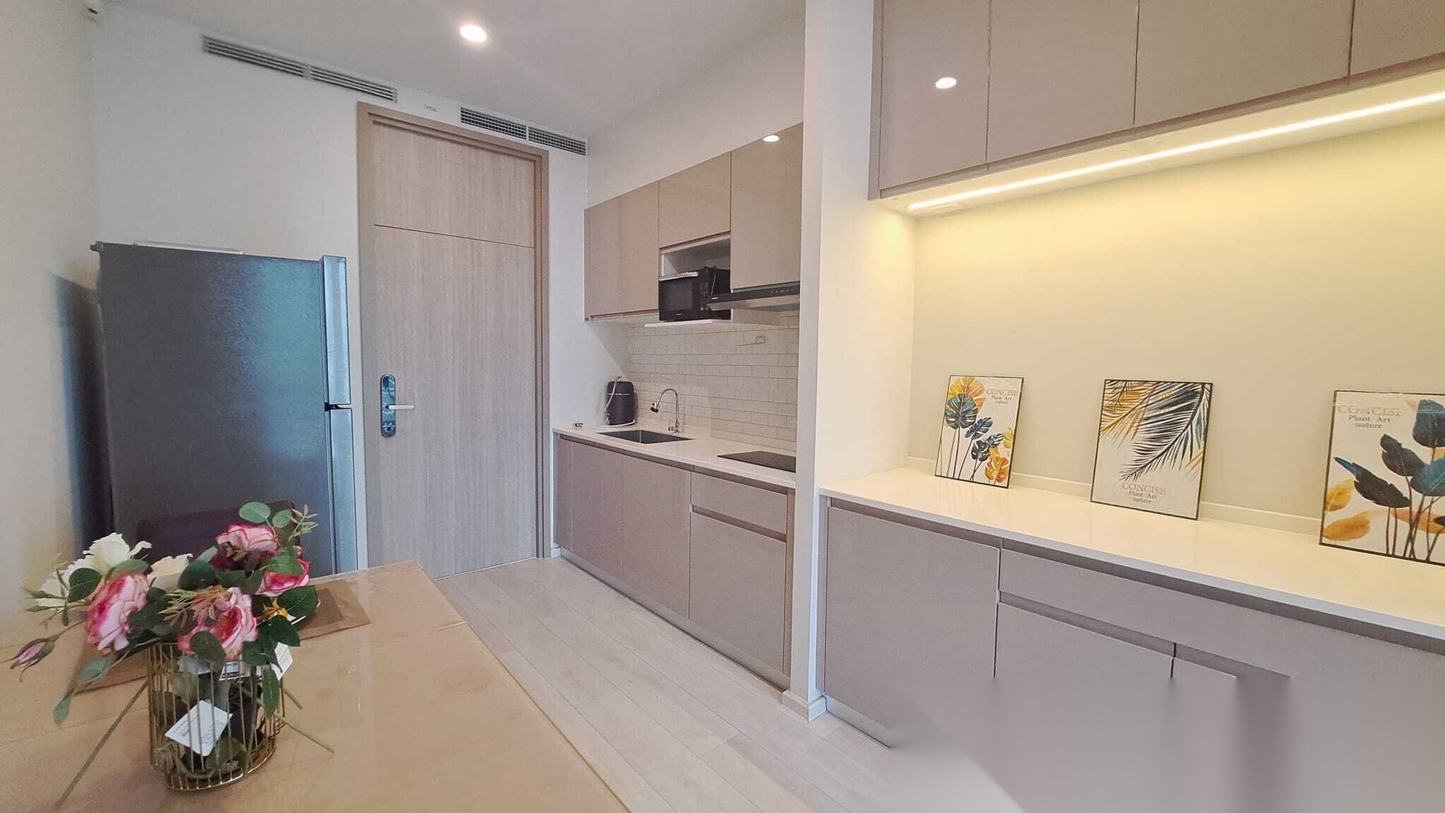 1 Bedroom Condo for sale at Noble Ploenchit — photo 1