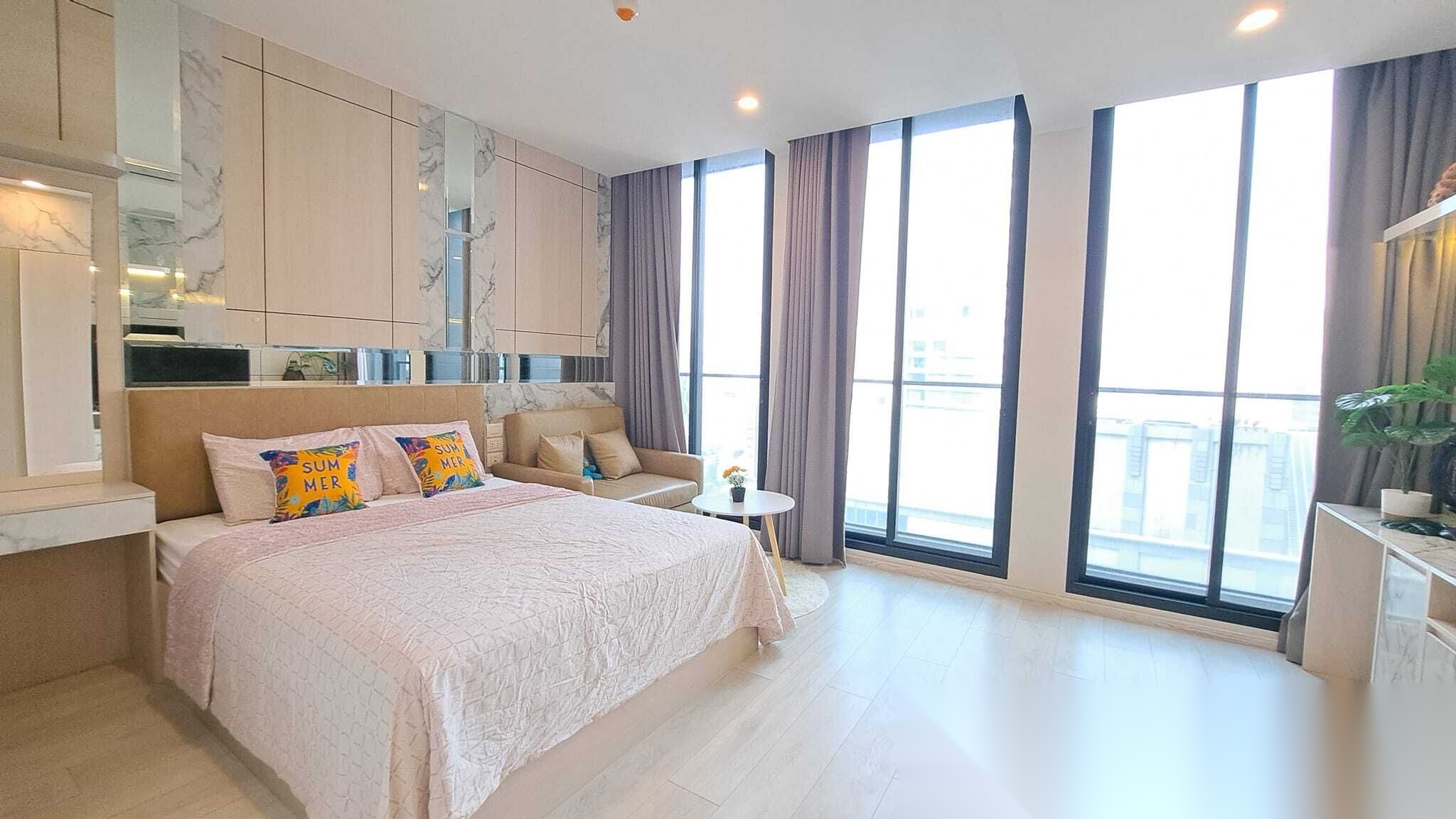 1 Bedroom Condo for sale at Noble Ploenchit — photo 4