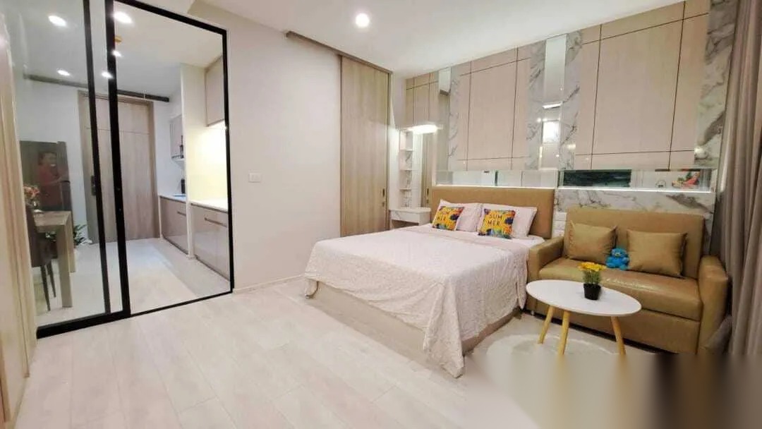 1 Bedroom Condo for sale at Noble Ploenchit — photo 5