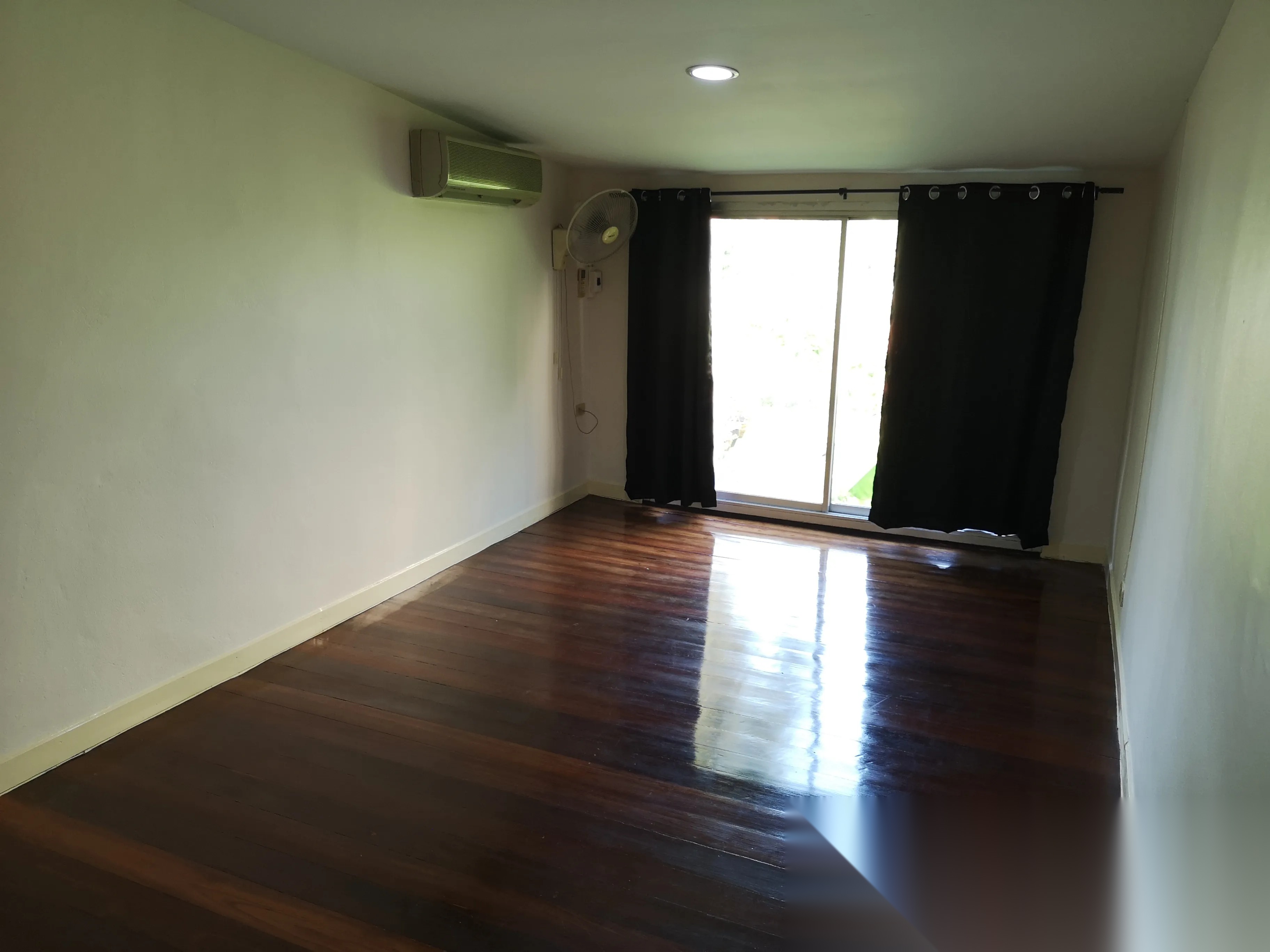 Townhouse for Sale Very Good Location Near BTS Phrom Phong — photo 4